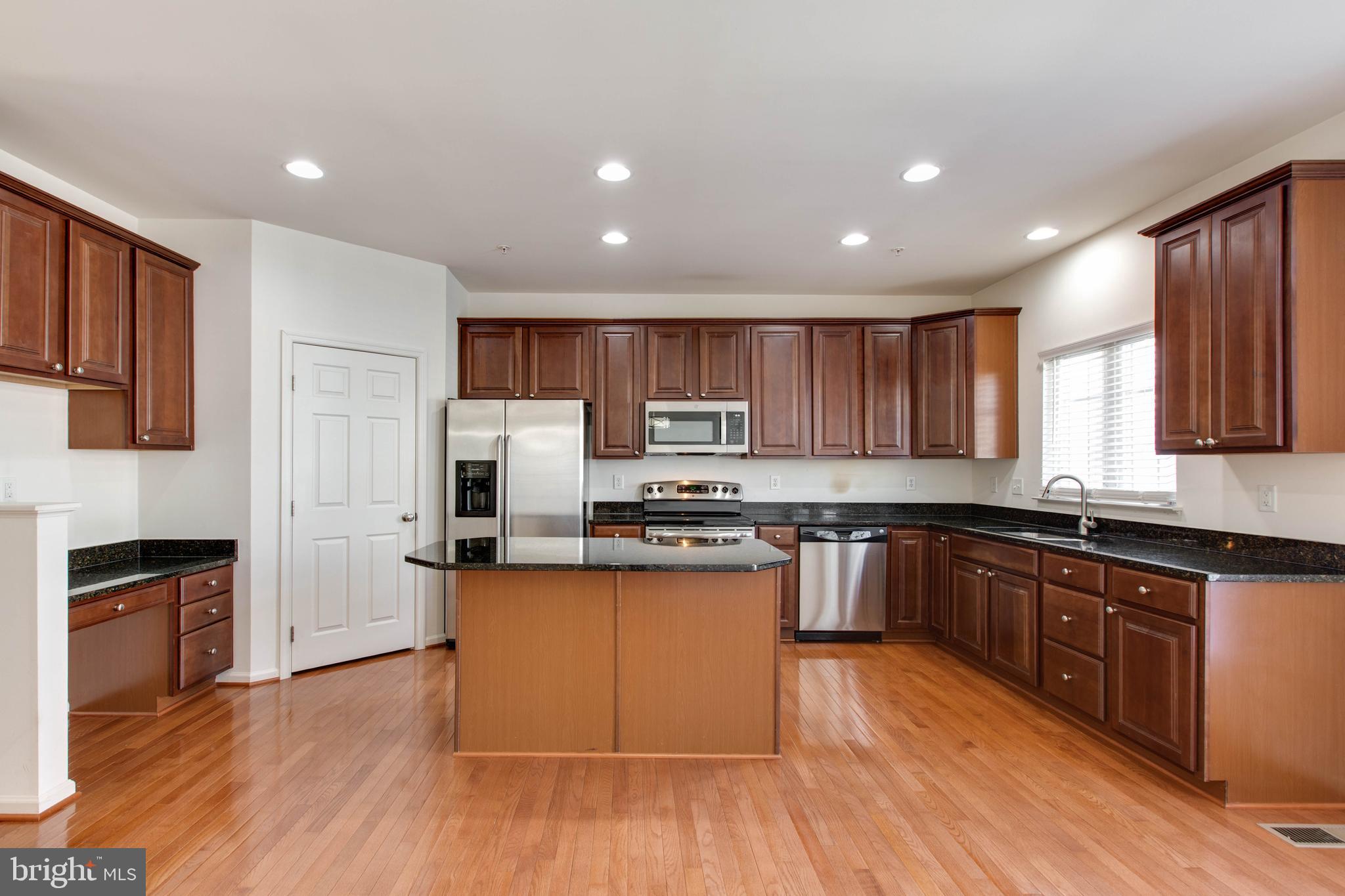 BELMONT STATION - Residential Lease