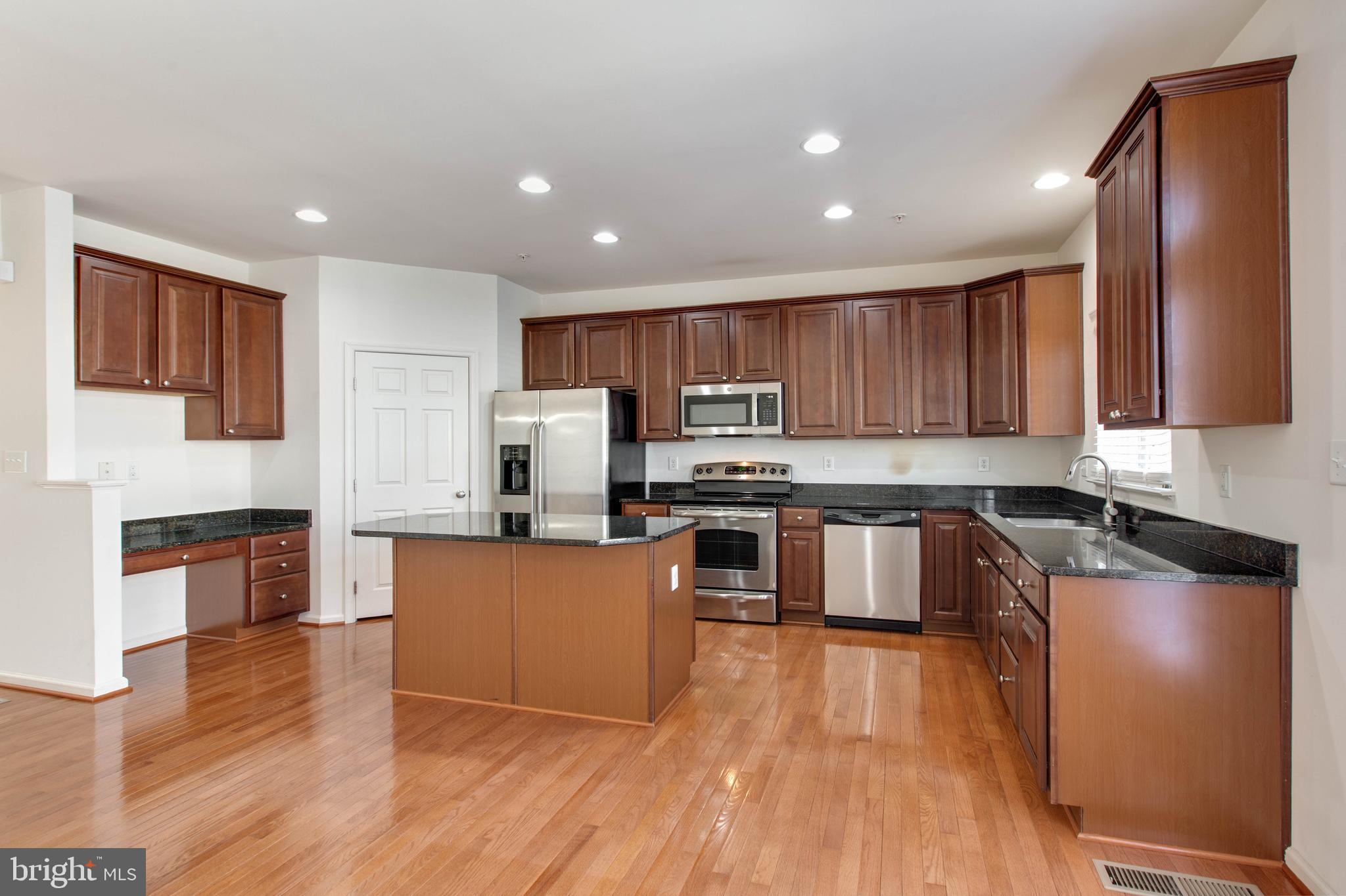 BELMONT STATION - Residential Lease