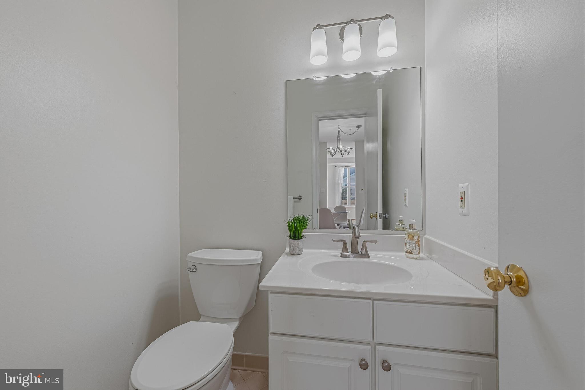 ASHBURN VILLAGE - Residential