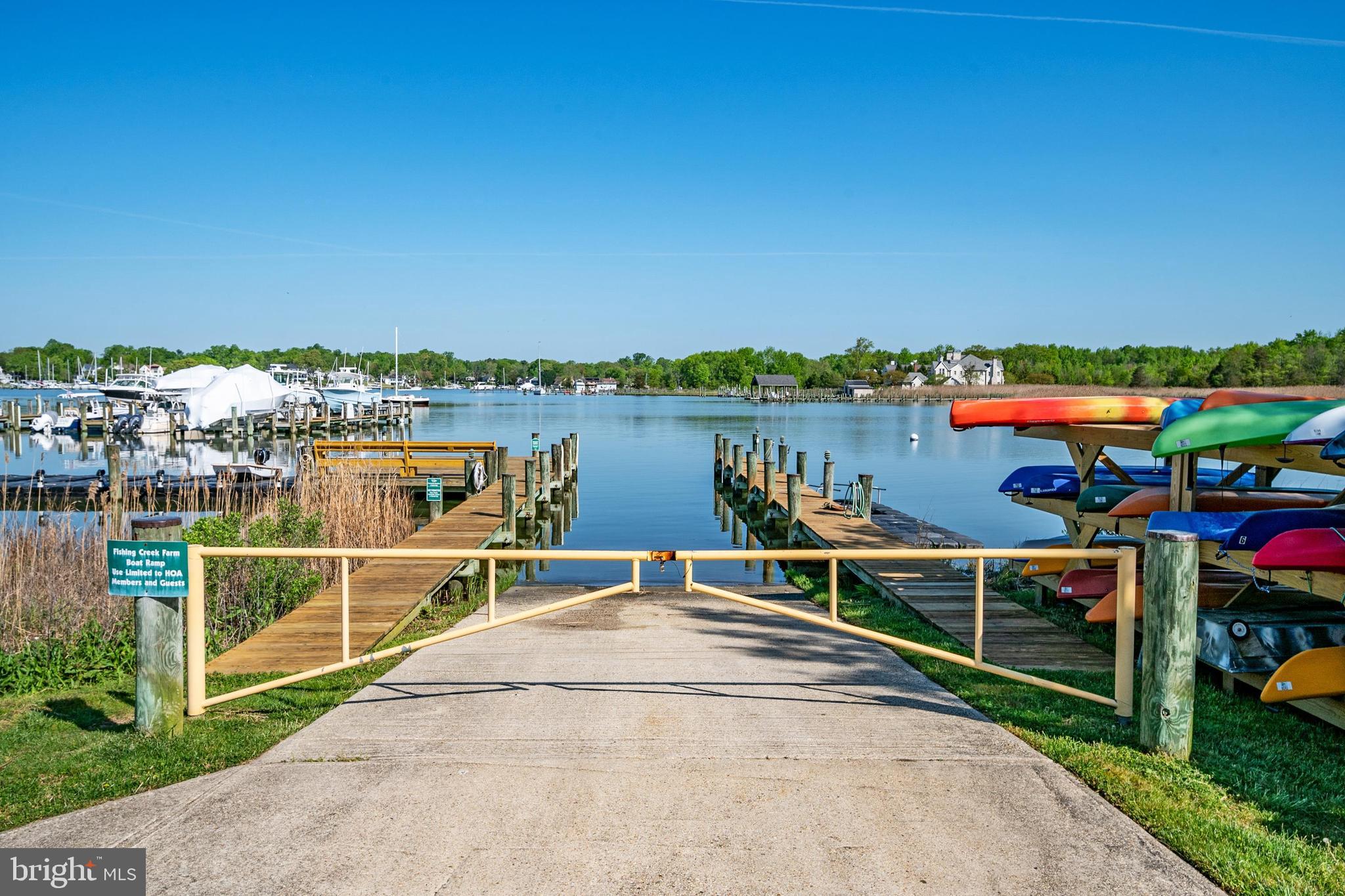FISHING CREEK FARM - Residential