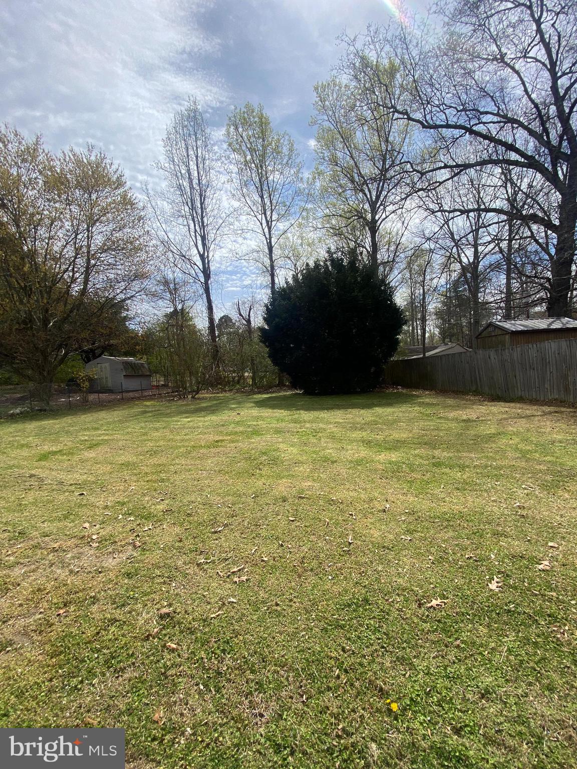 CAROLINE PINES - Residential