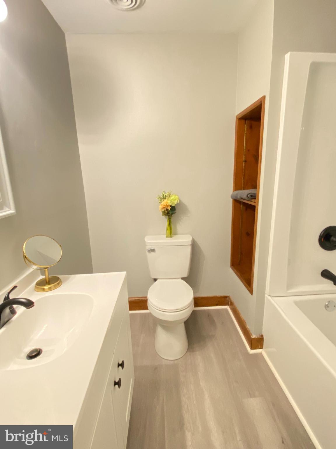 CAROLINE PINES - Residential