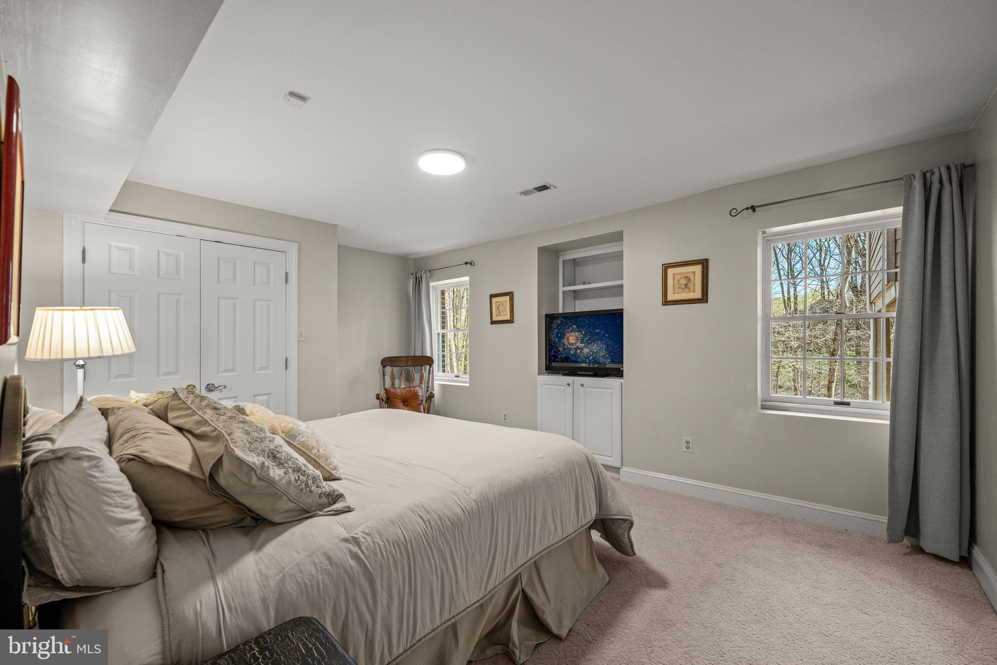 MEADOWOOD - Residential