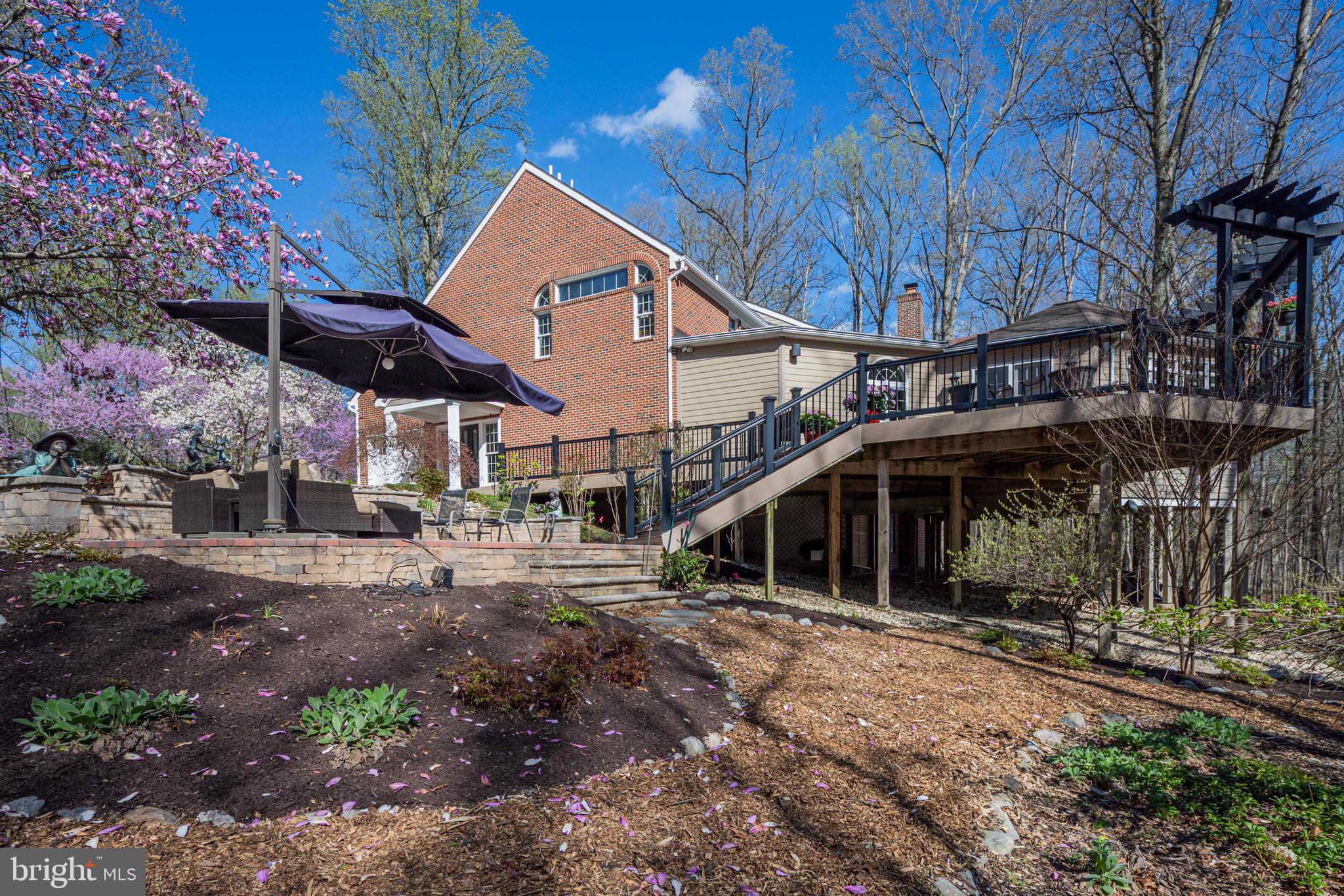 MEADOWOOD - Residential
