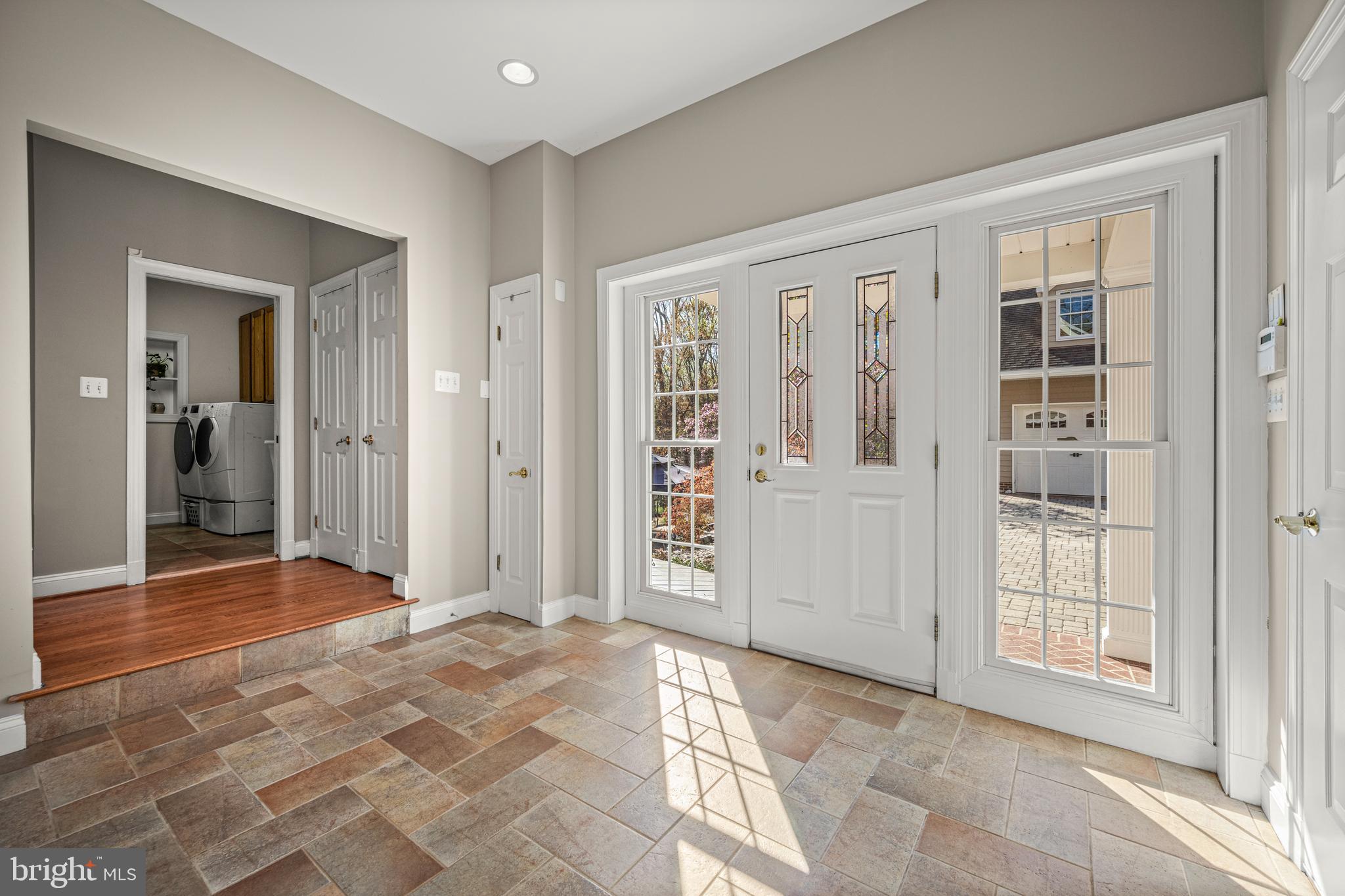 MEADOWOOD - Residential