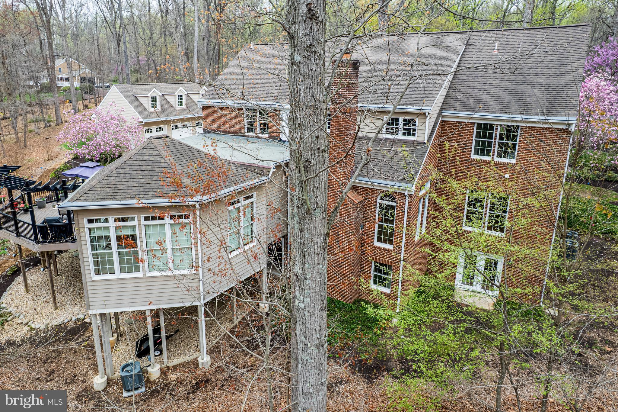 MEADOWOOD - Residential