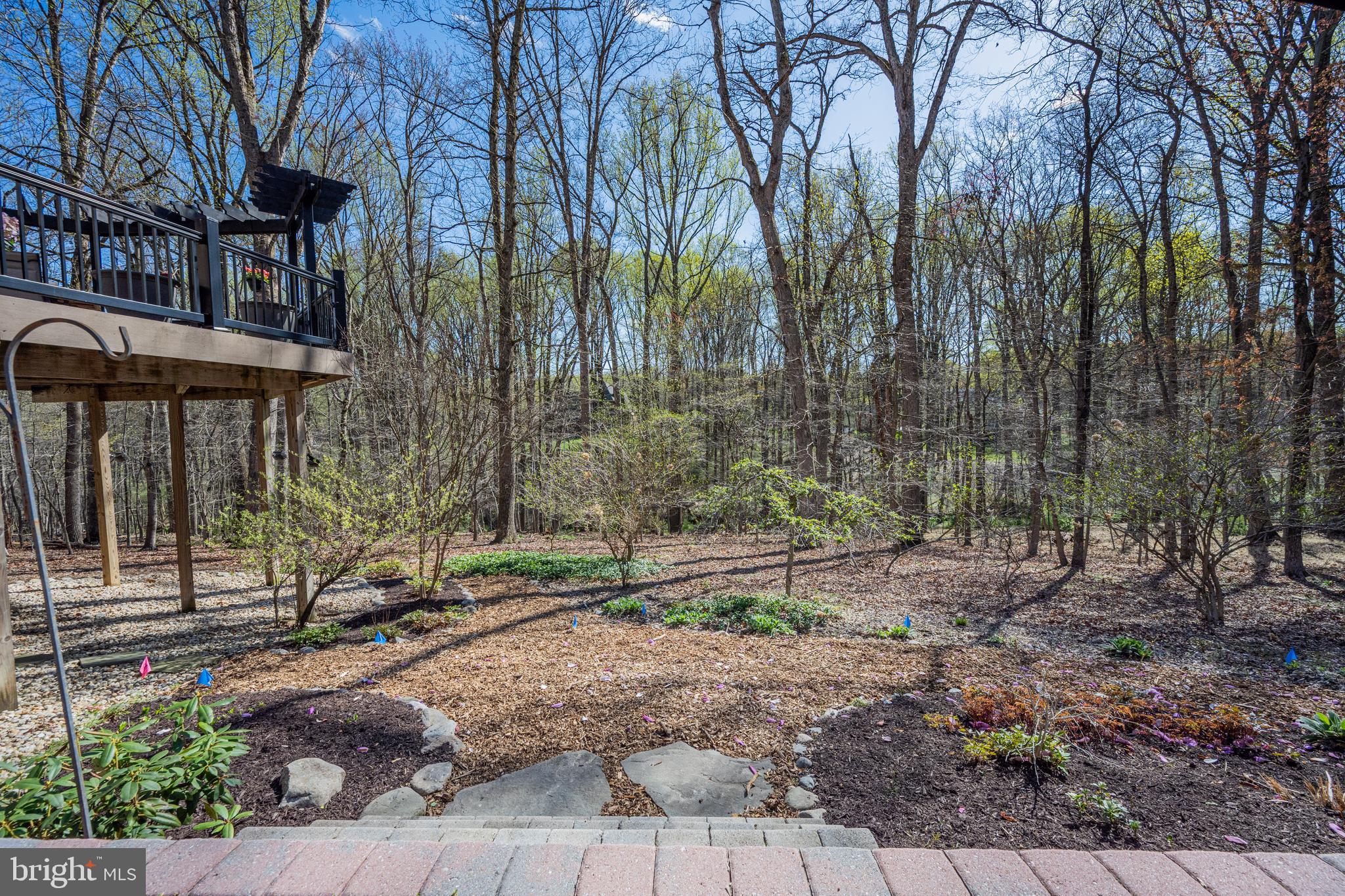 MEADOWOOD - Residential