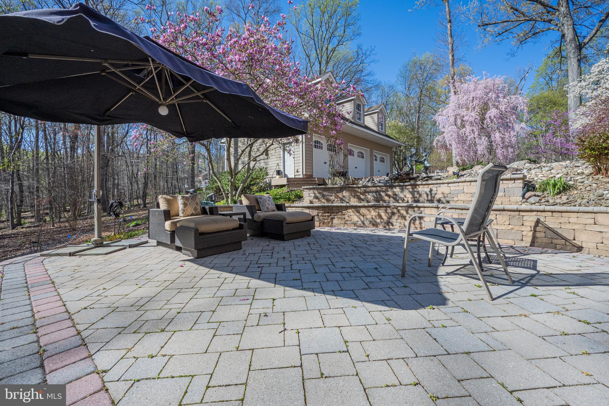 MEADOWOOD - Residential