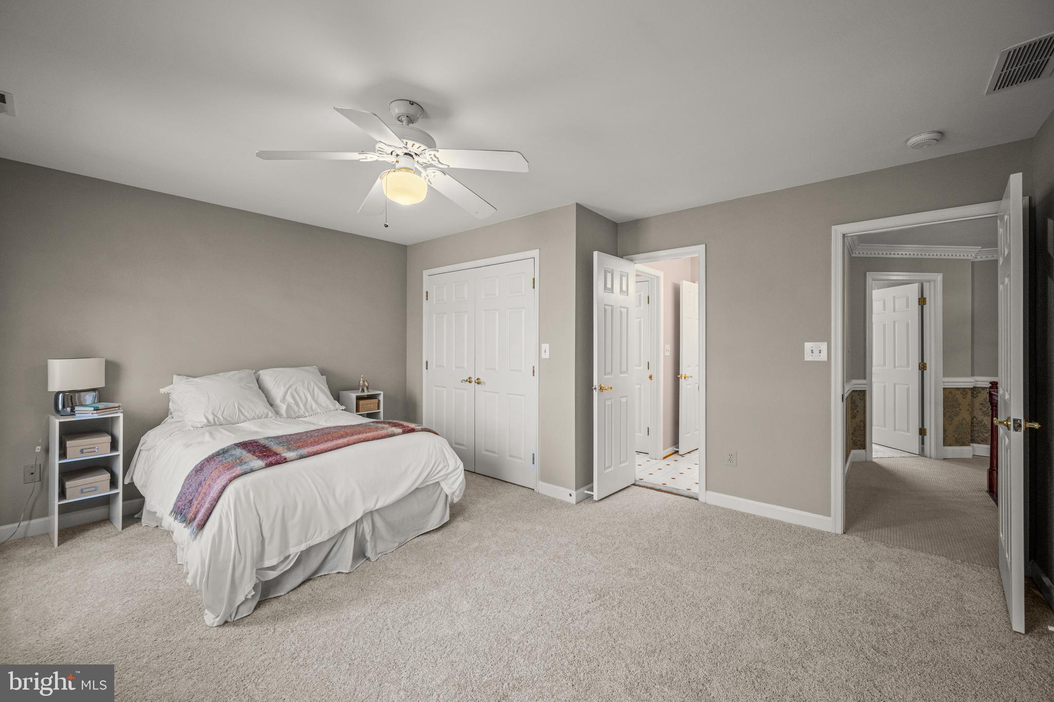 MEADOWOOD - Residential