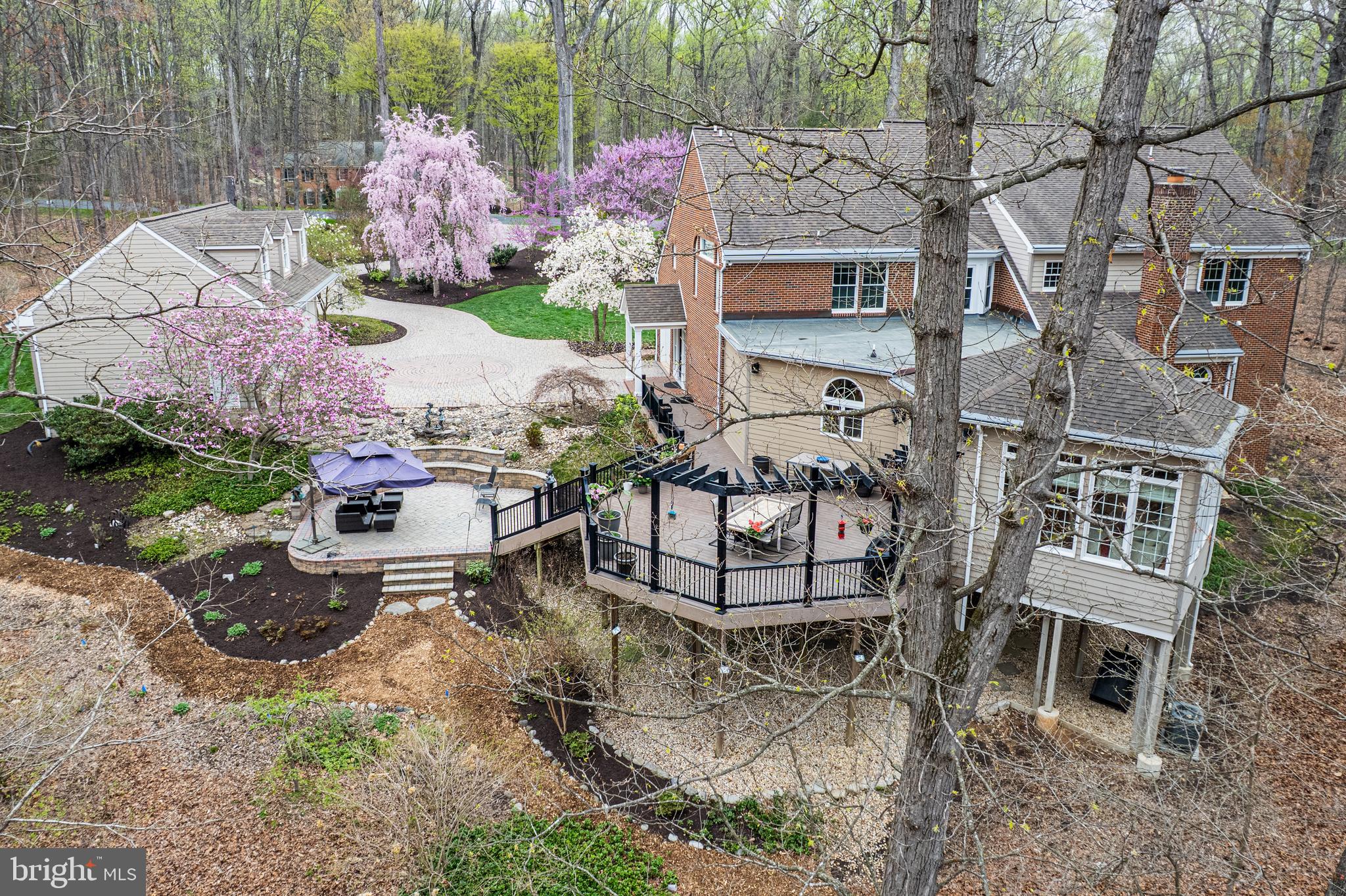 MEADOWOOD - Residential