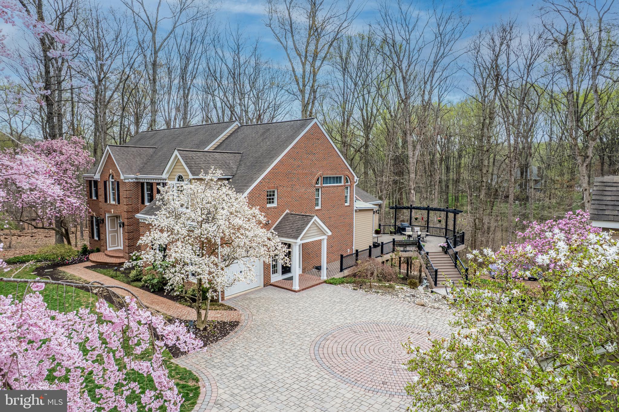 MEADOWOOD - Residential