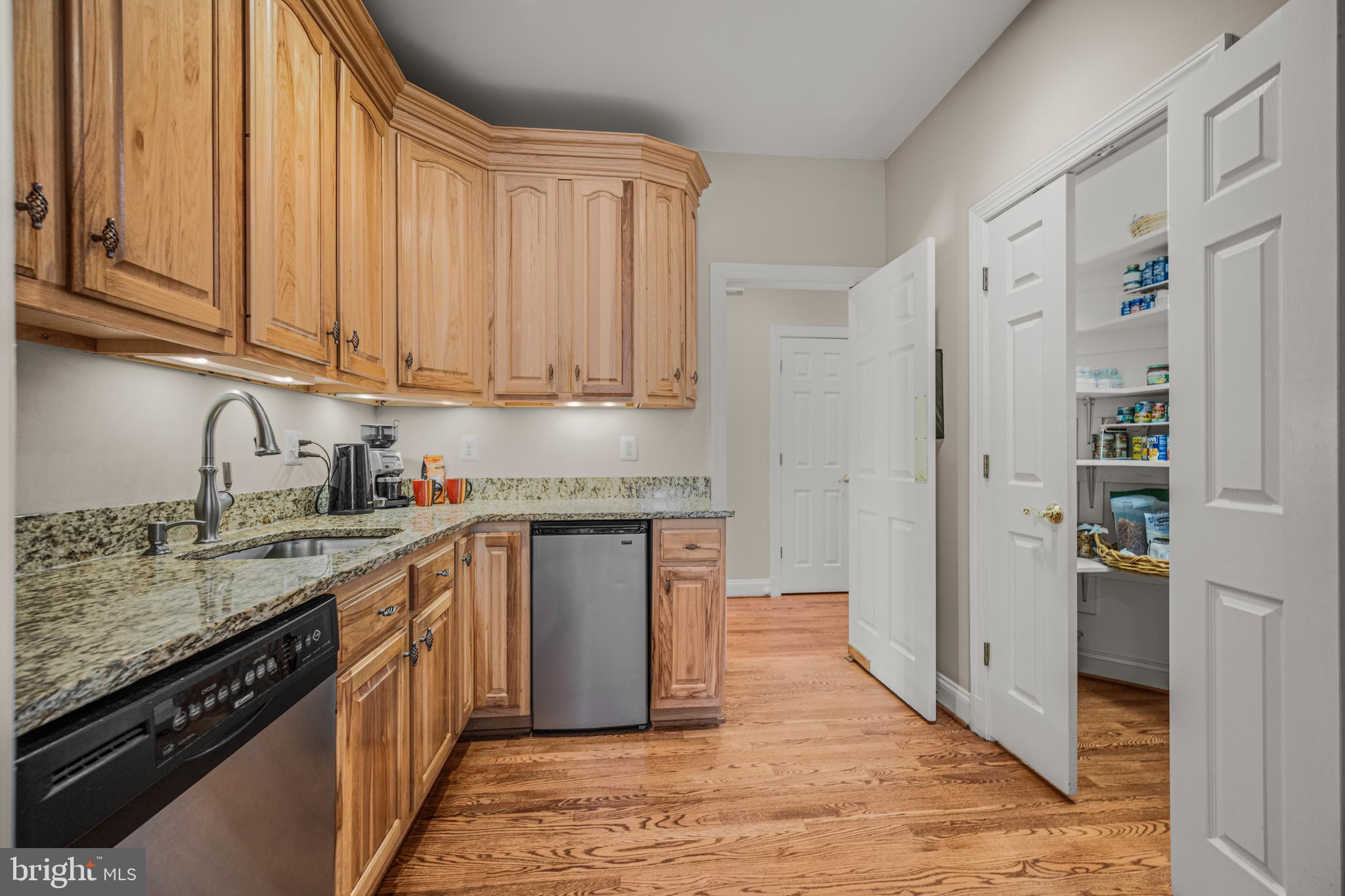 MEADOWOOD - Residential