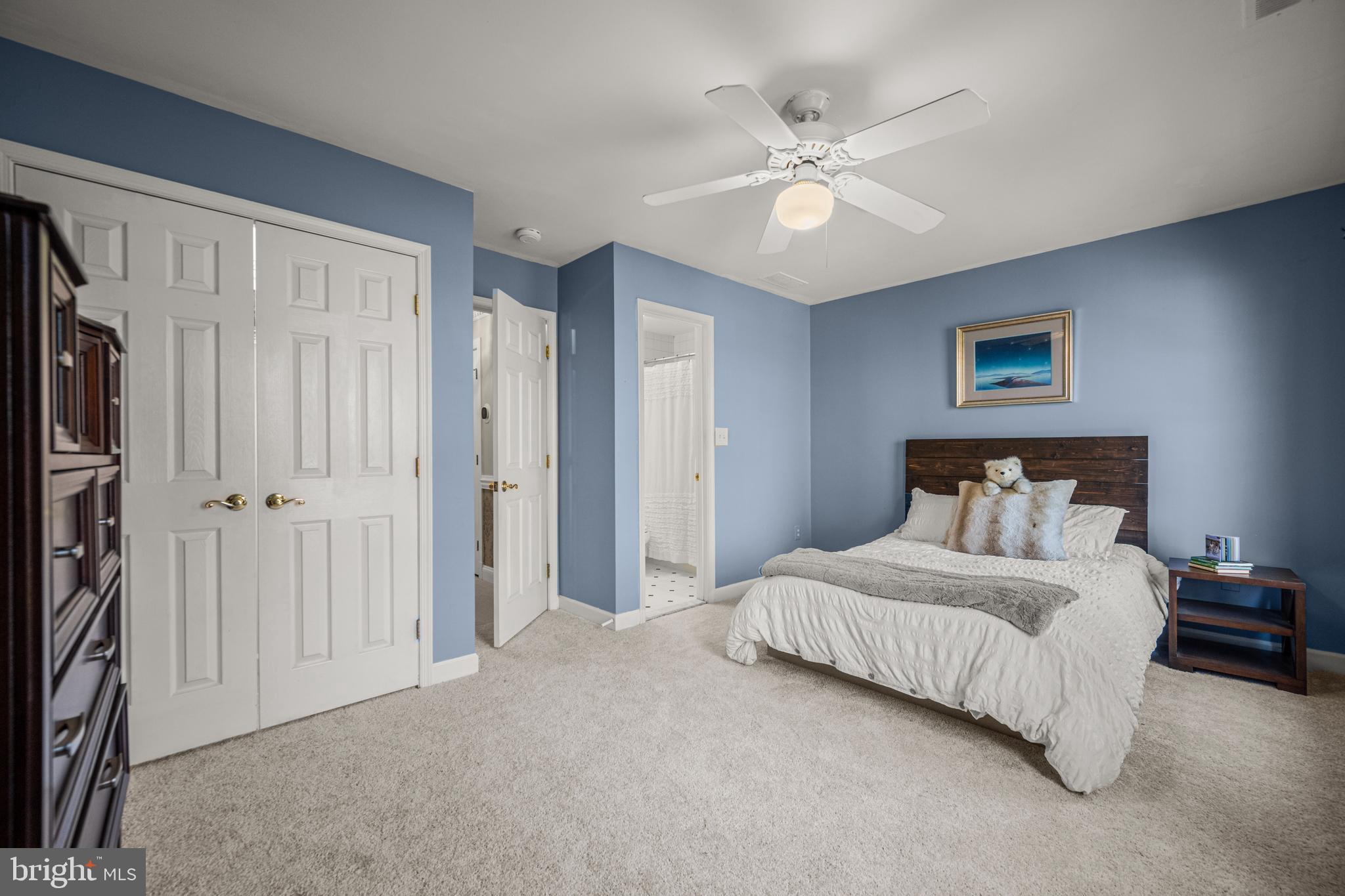 MEADOWOOD - Residential