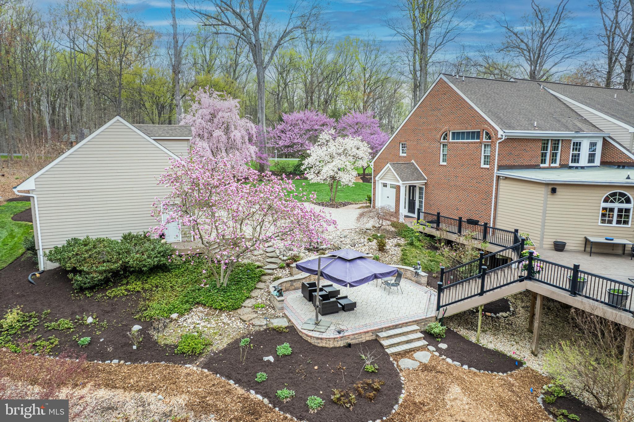 MEADOWOOD - Residential