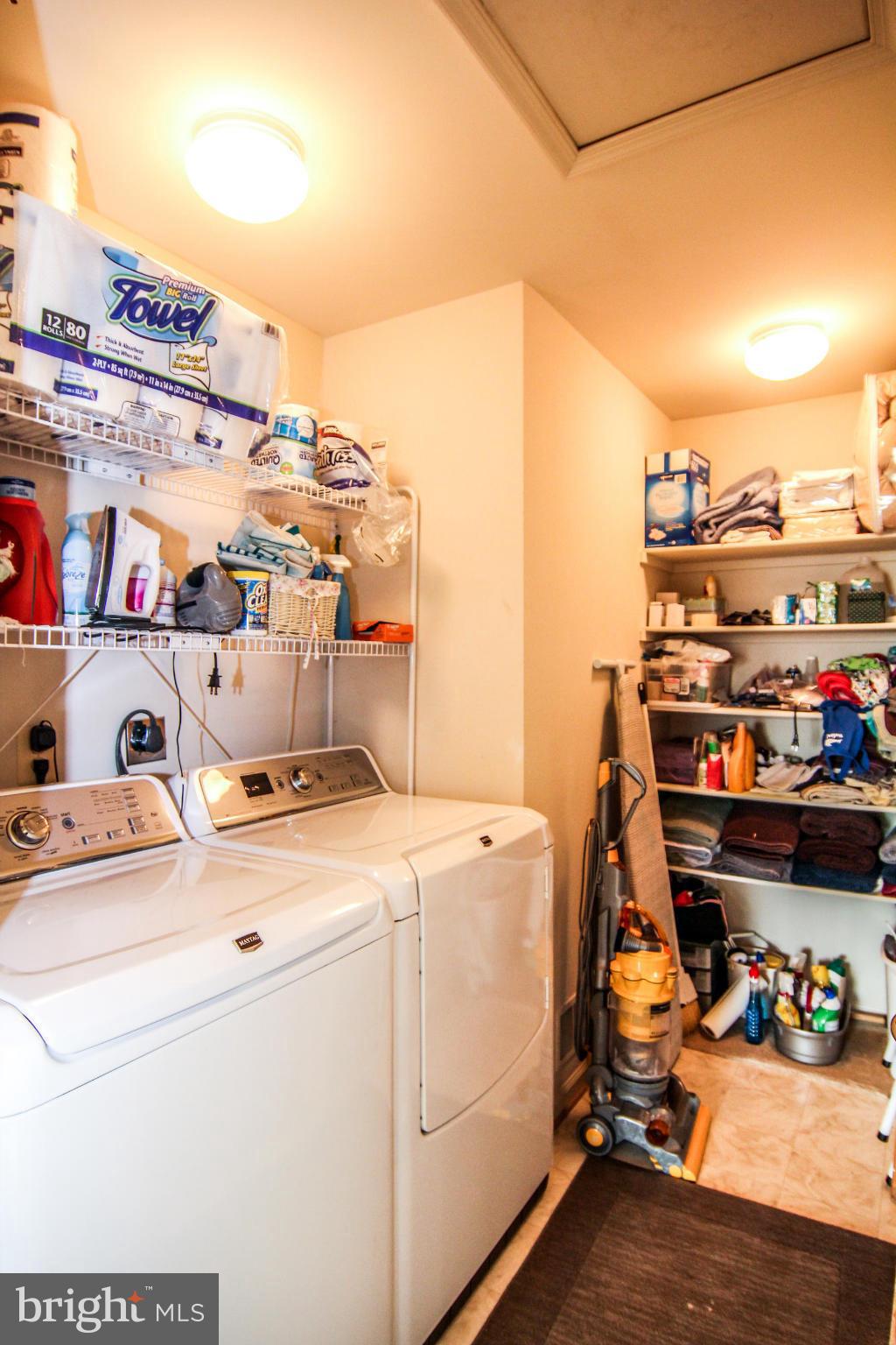 POTOMAC LAKES - Residential