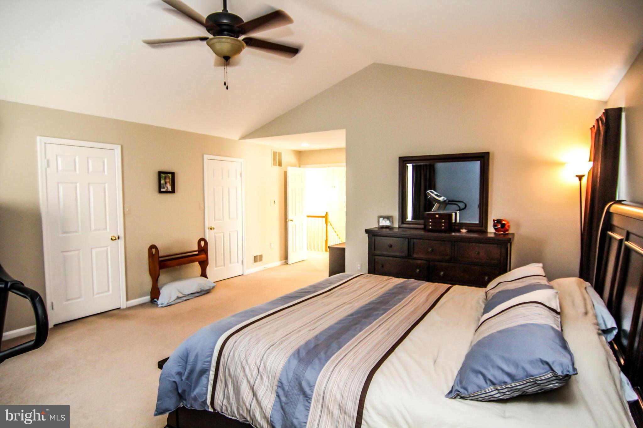 POTOMAC LAKES - Residential