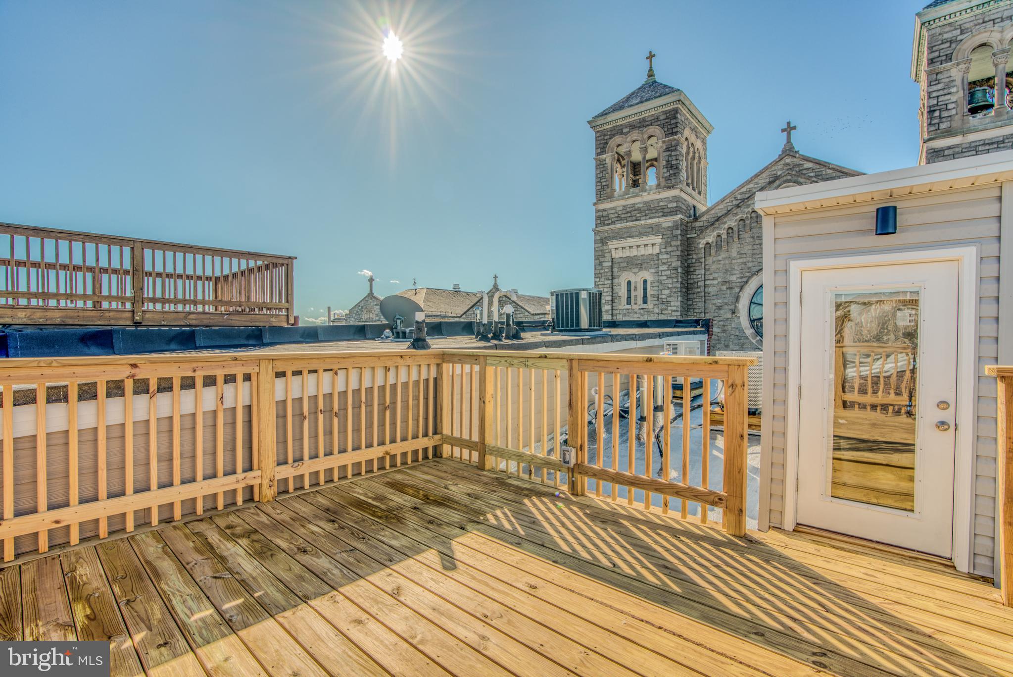 BUTCHER'S HILL - Residential