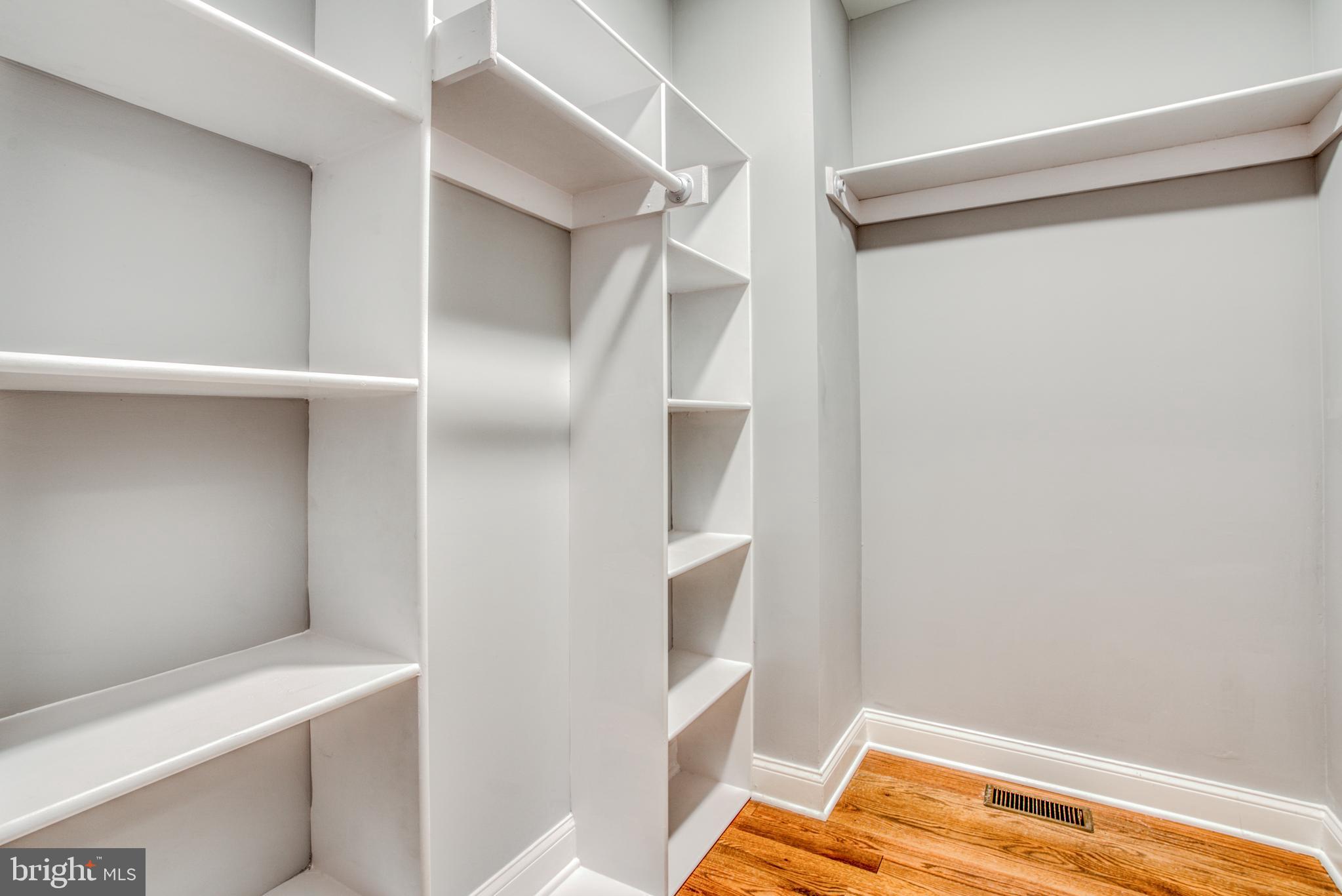 BUTCHER'S HILL - Residential