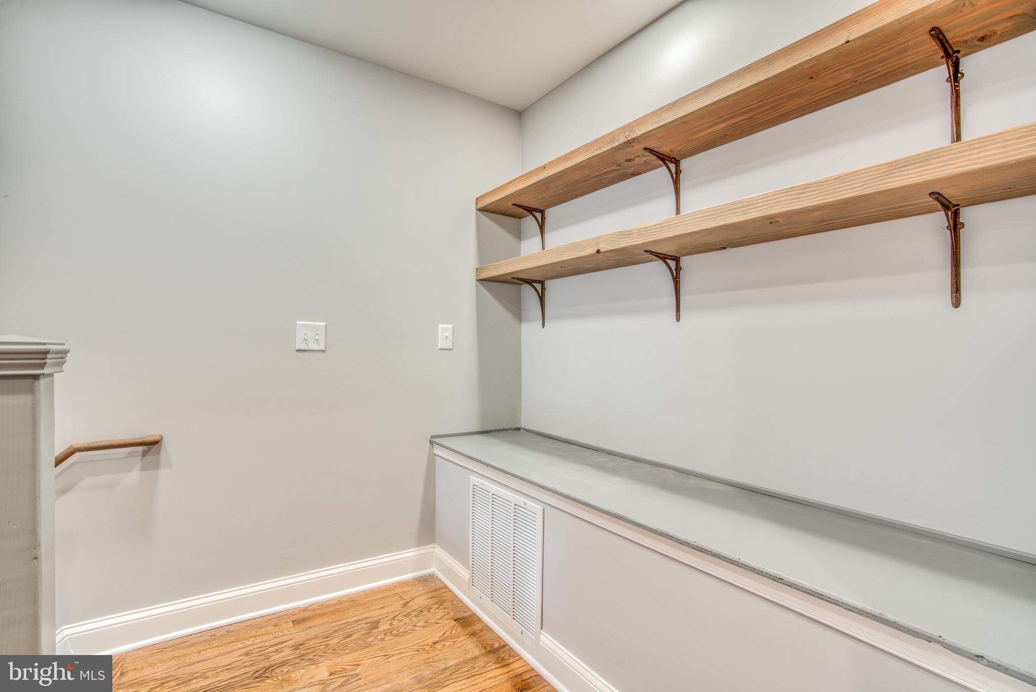 BUTCHER'S HILL - Residential