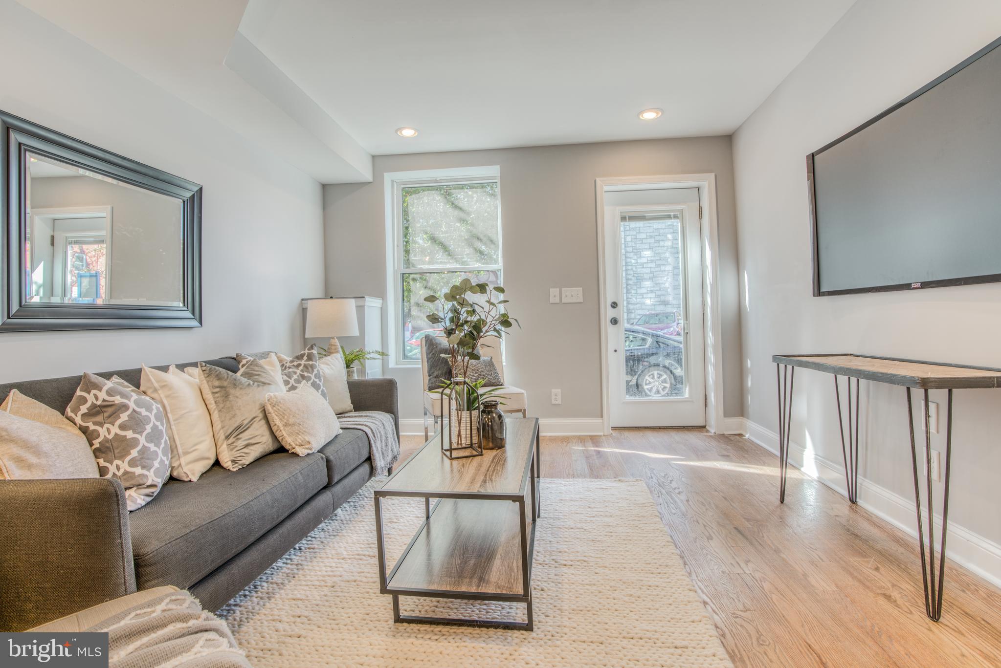 BUTCHER'S HILL - Residential