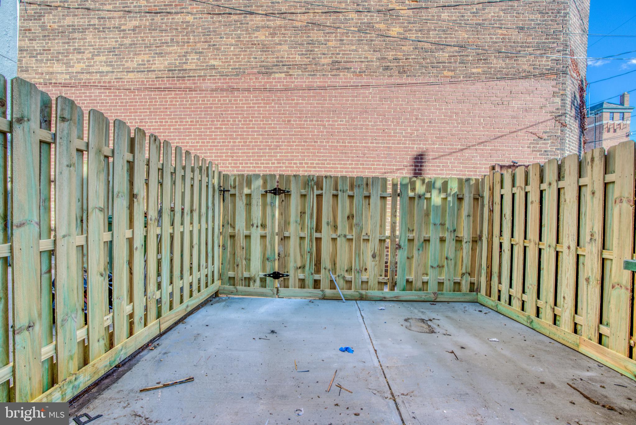 BUTCHER'S HILL - Residential