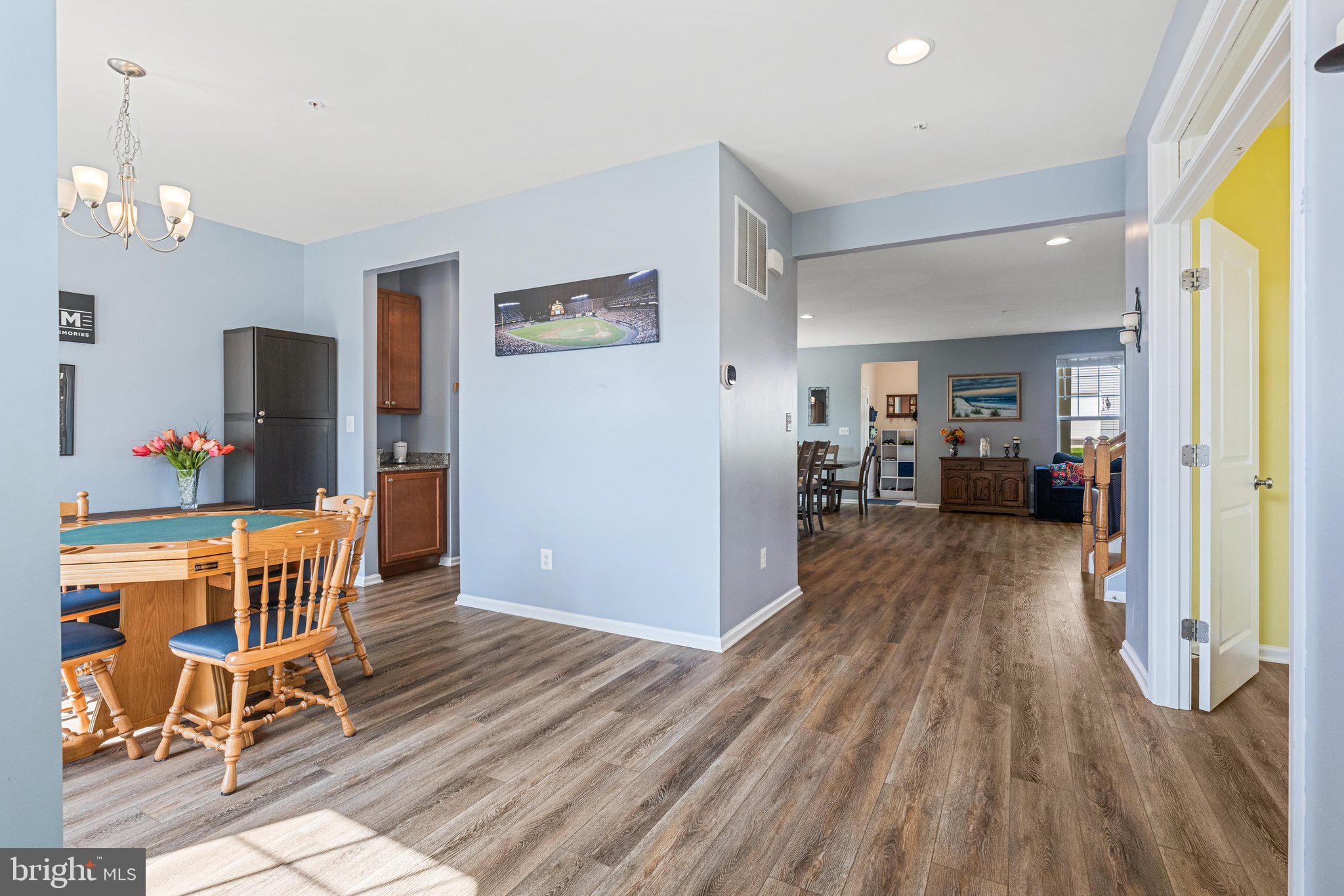 8432 CLIFFVIEW LANE