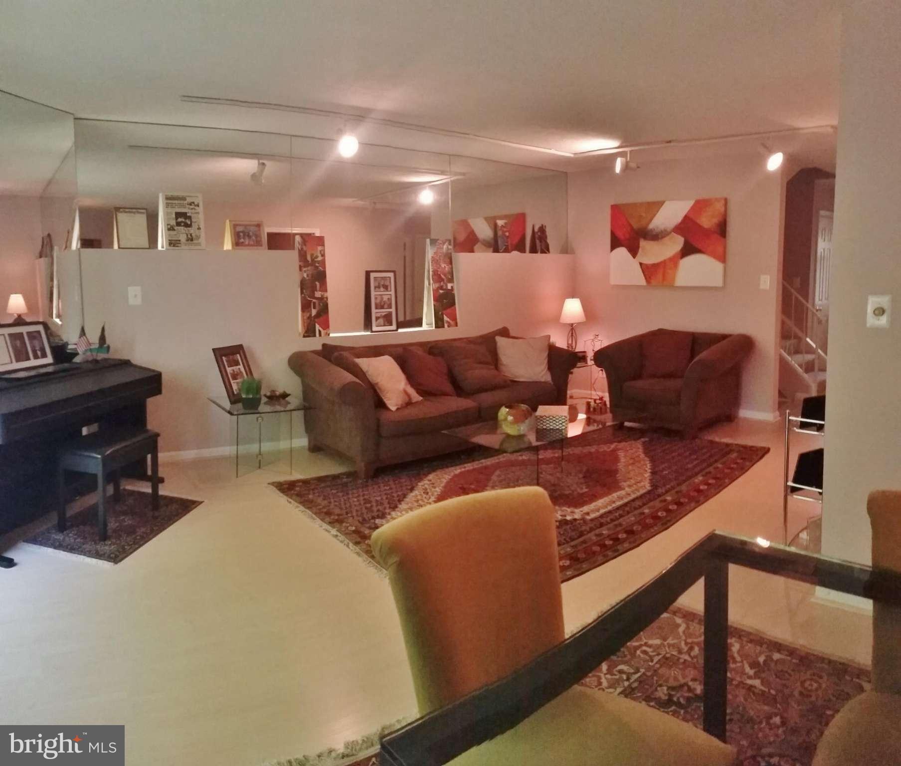 LAKESHORE - Residential Lease