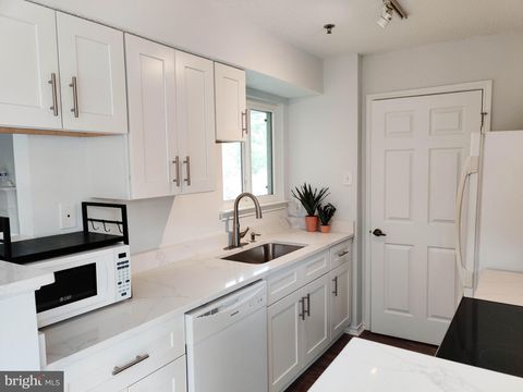 1504 LINCOLN WAY 305 MCLEAN VA 22102