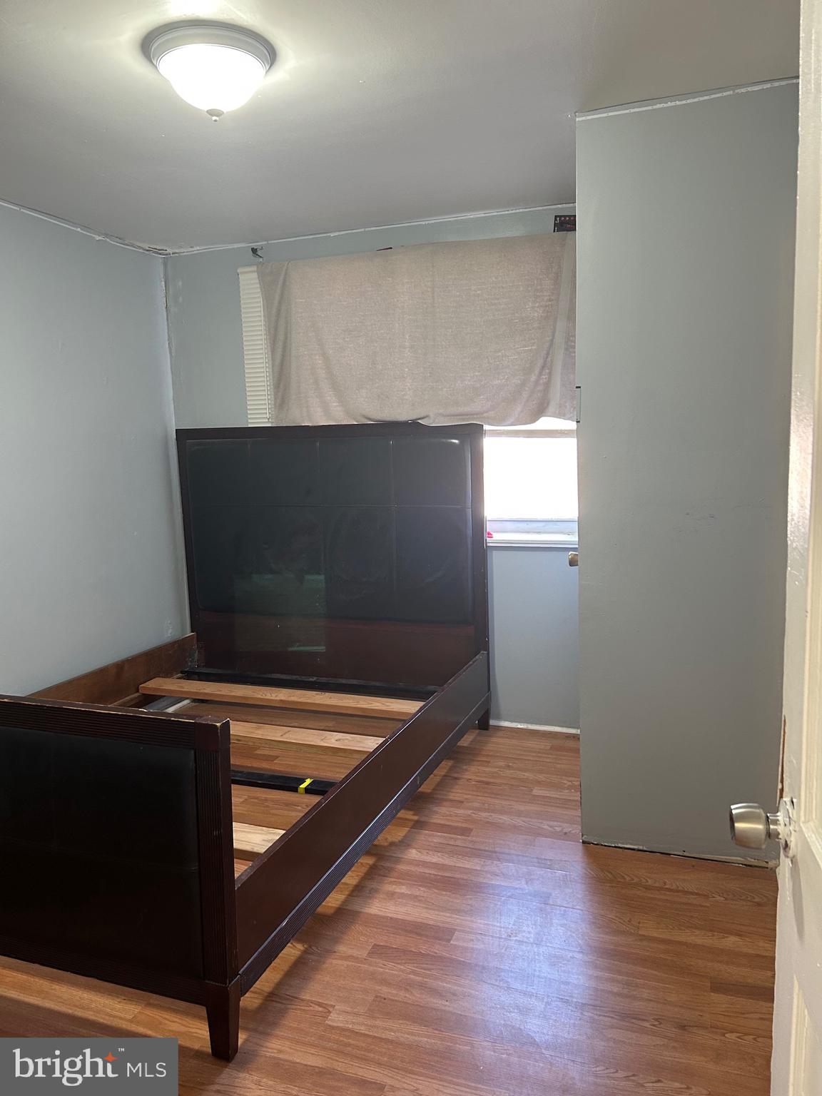 LAWNCREST - Residential
