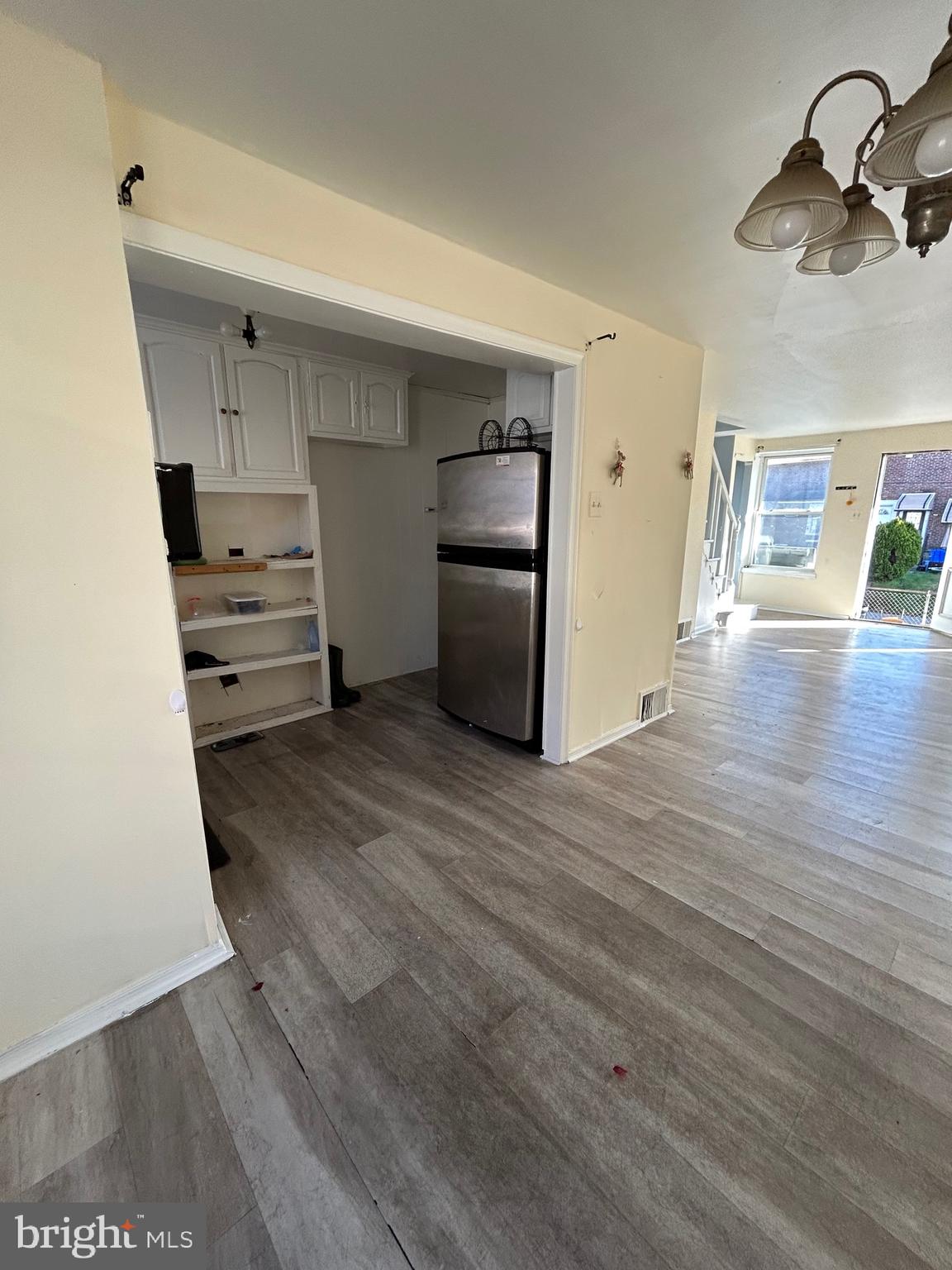 LAWNCREST - Residential