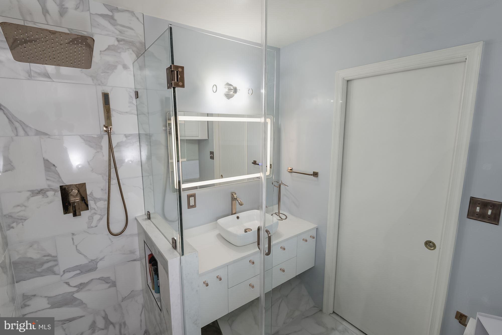 VALLEY MEDE - Residential