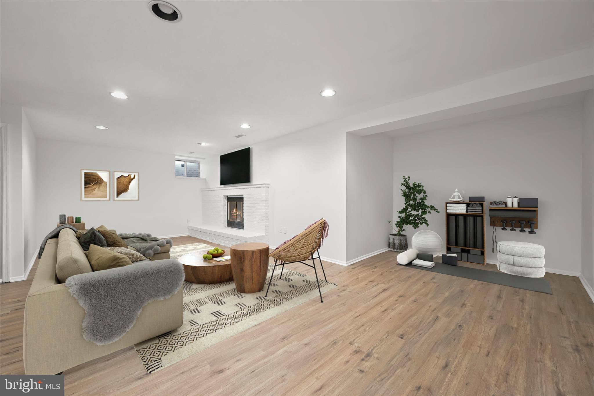 VILLAGE OF KINGS CONTRIVANCE - Residential