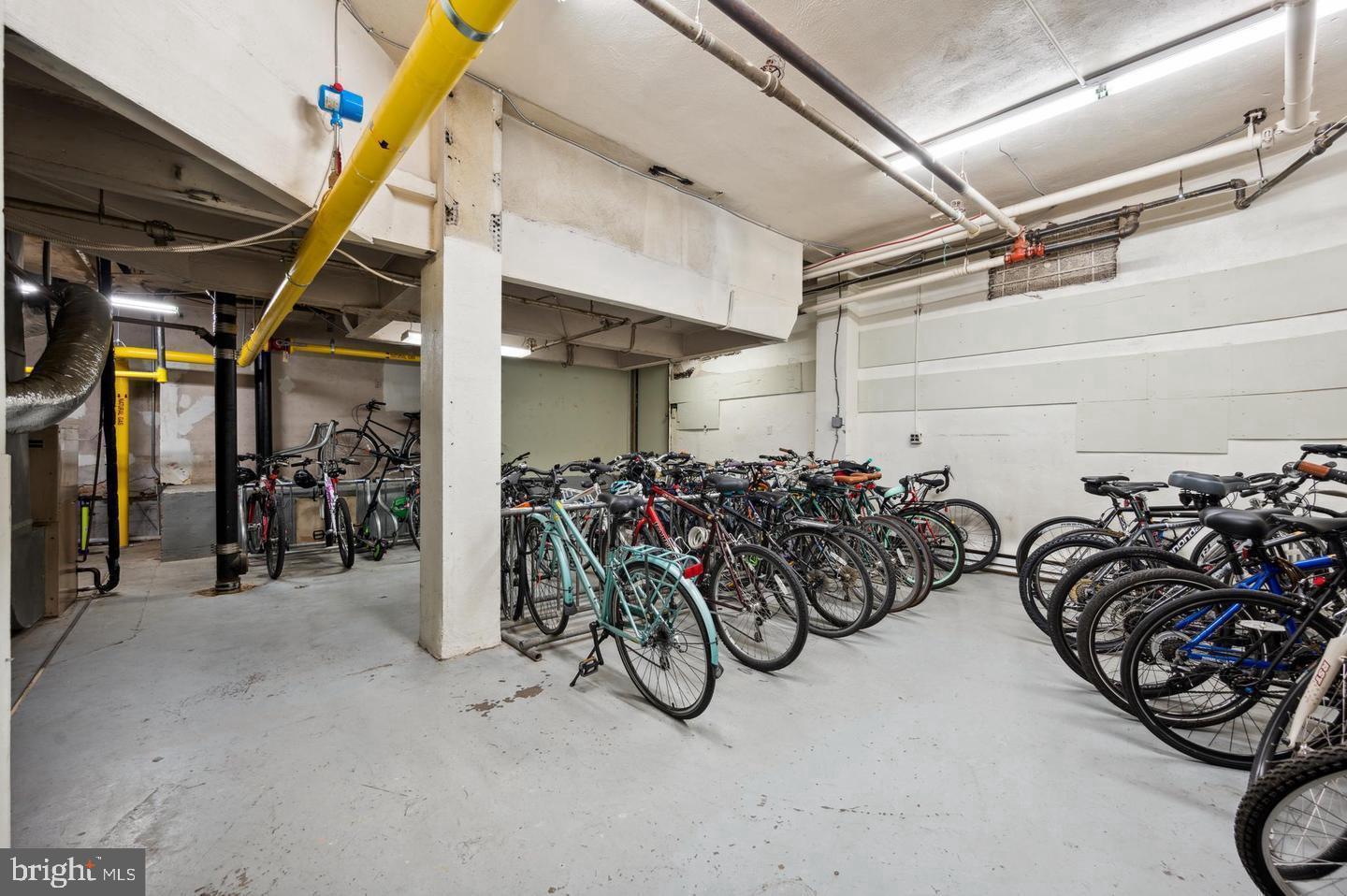 ART MUSEUM AREA - Residential Lease