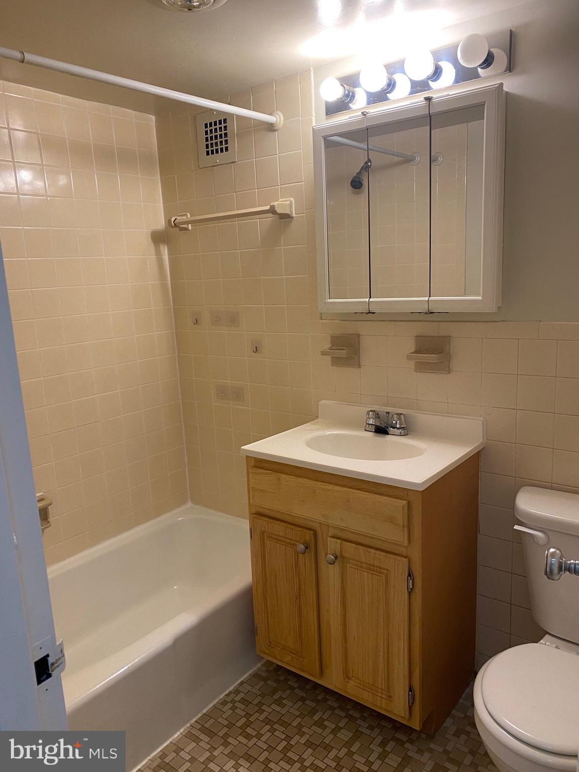 PARK PLACE - Residential Lease