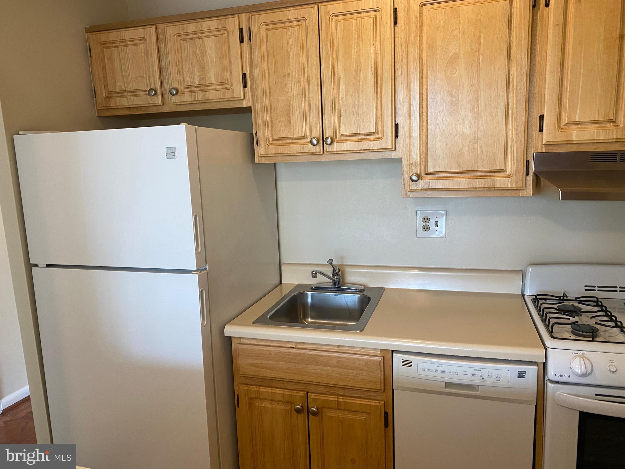 PARK PLACE - Residential Lease