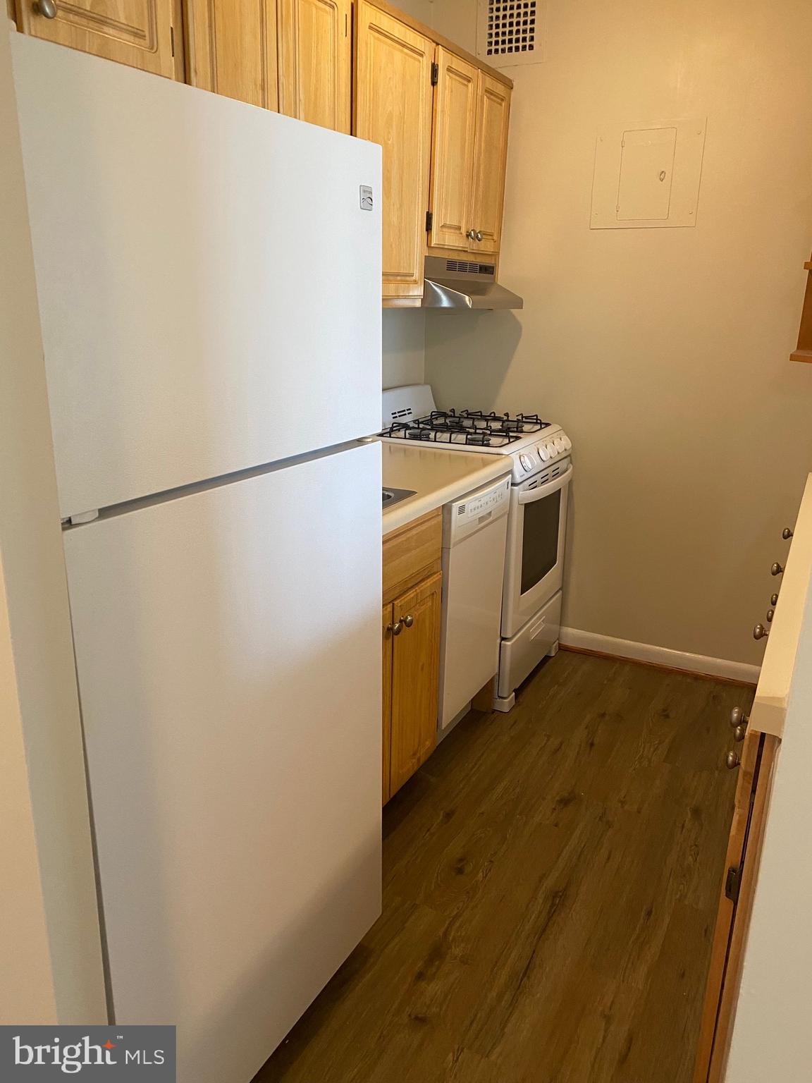 PARK PLACE - Residential Lease