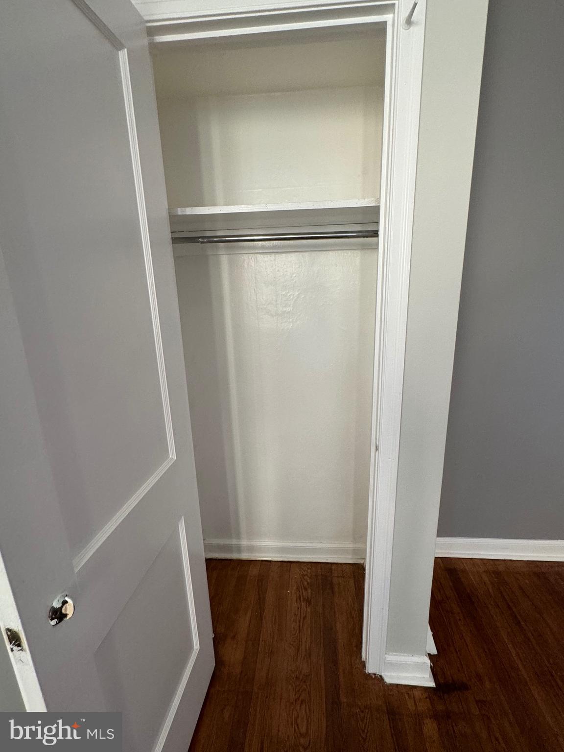 CRESCENTVILLE - Residential