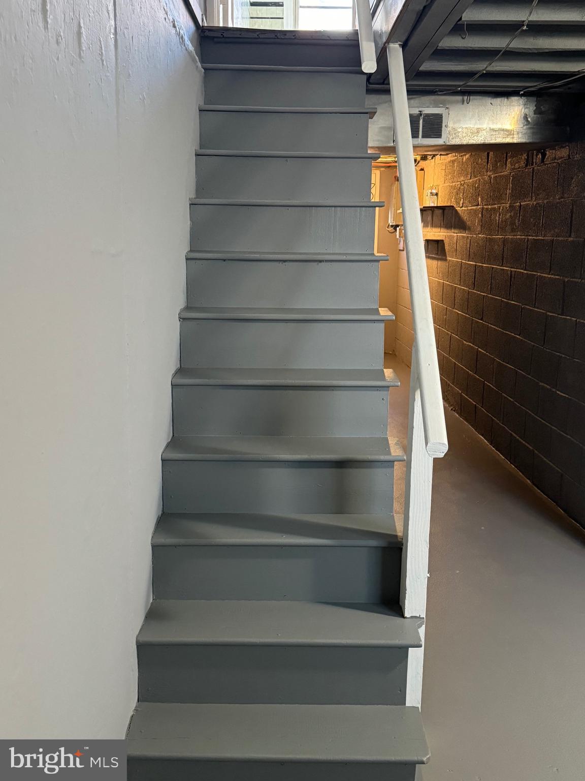 CRESCENTVILLE - Residential