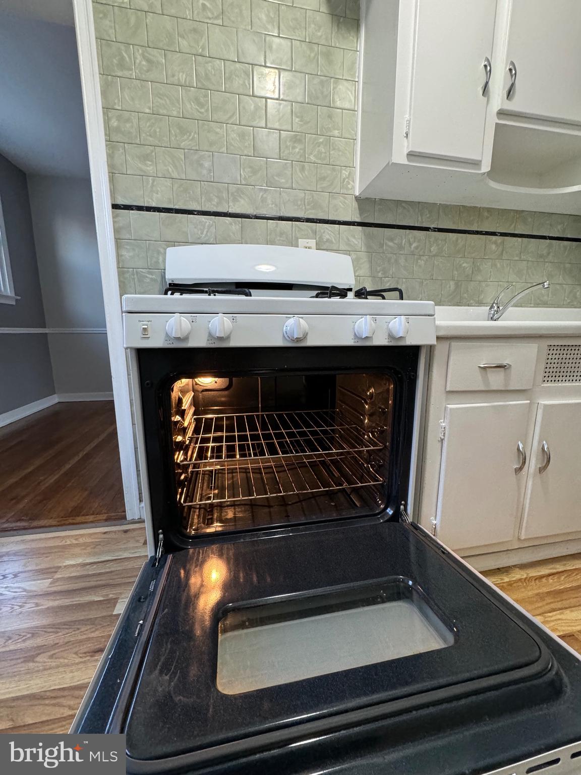 CRESCENTVILLE - Residential