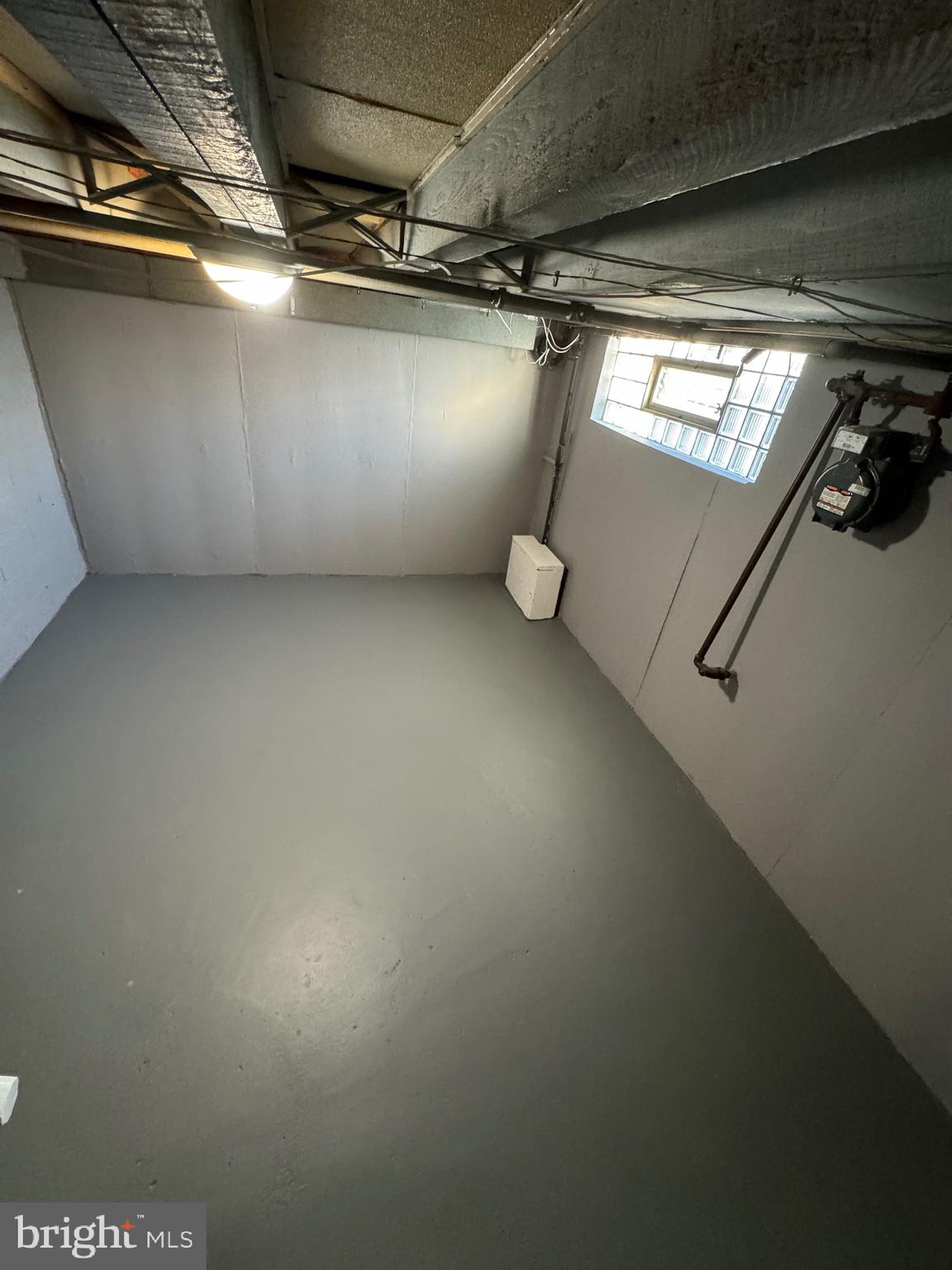 CRESCENTVILLE - Residential