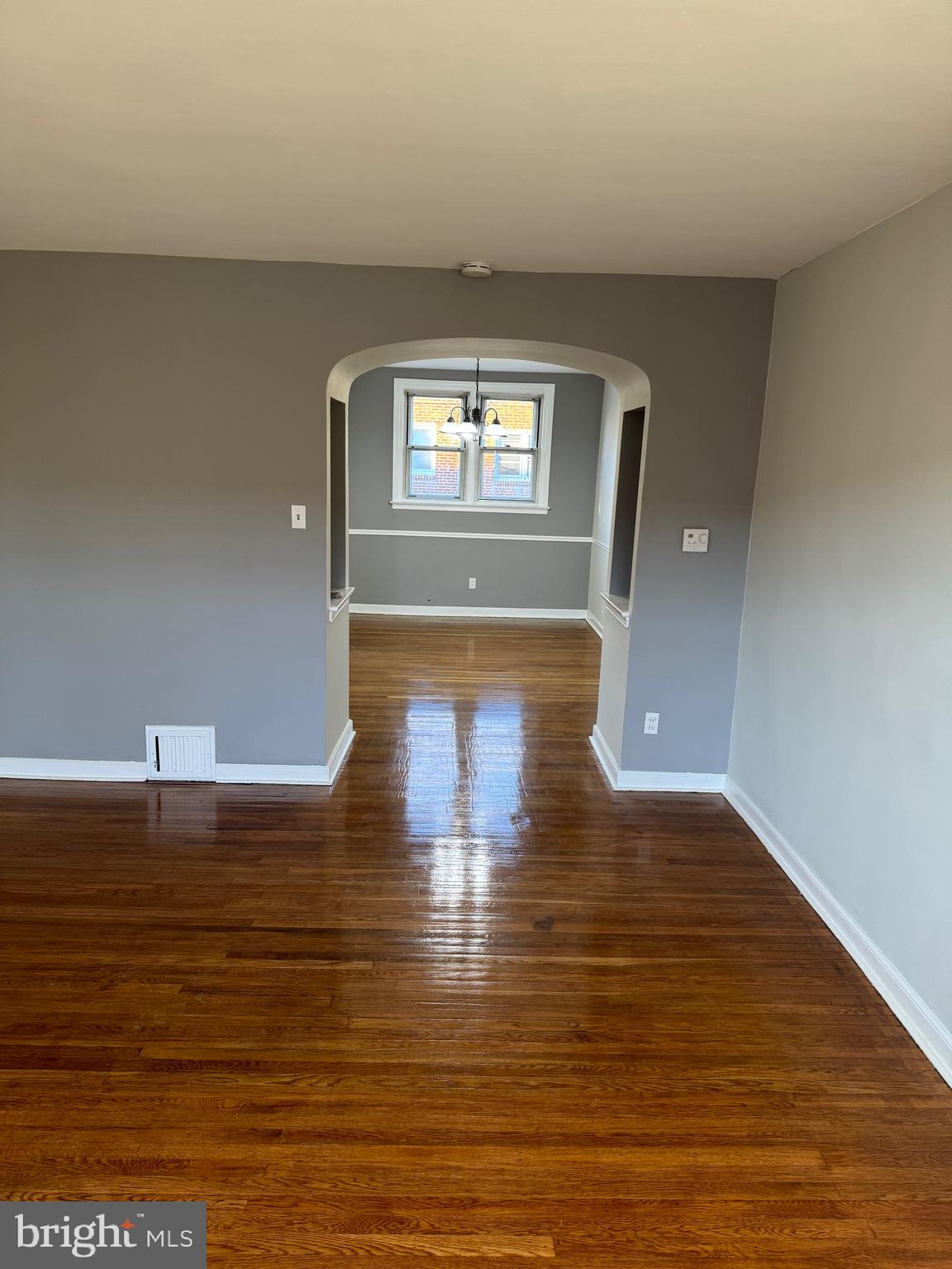 CRESCENTVILLE - Residential