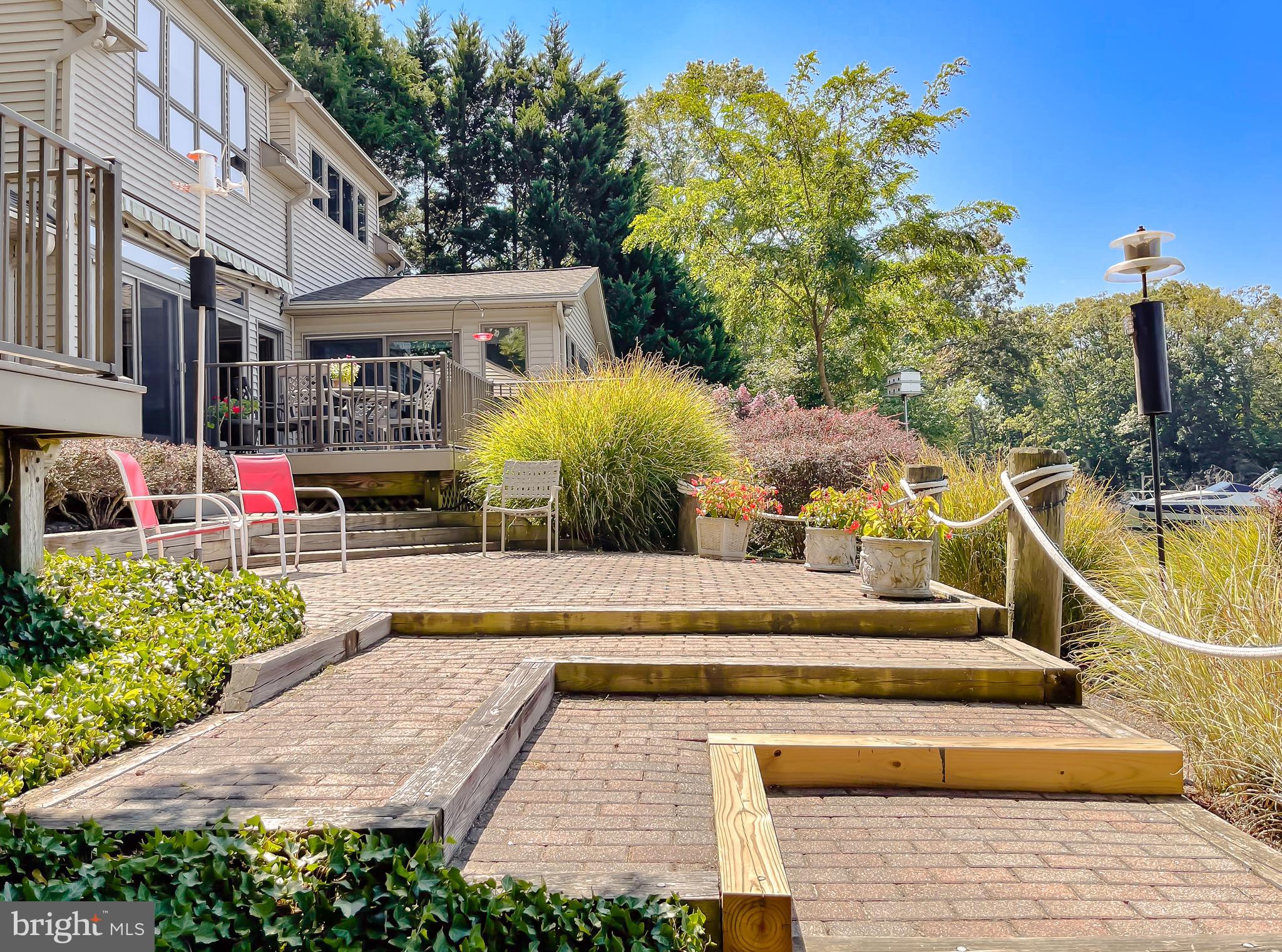 DRUM POINT - Residential