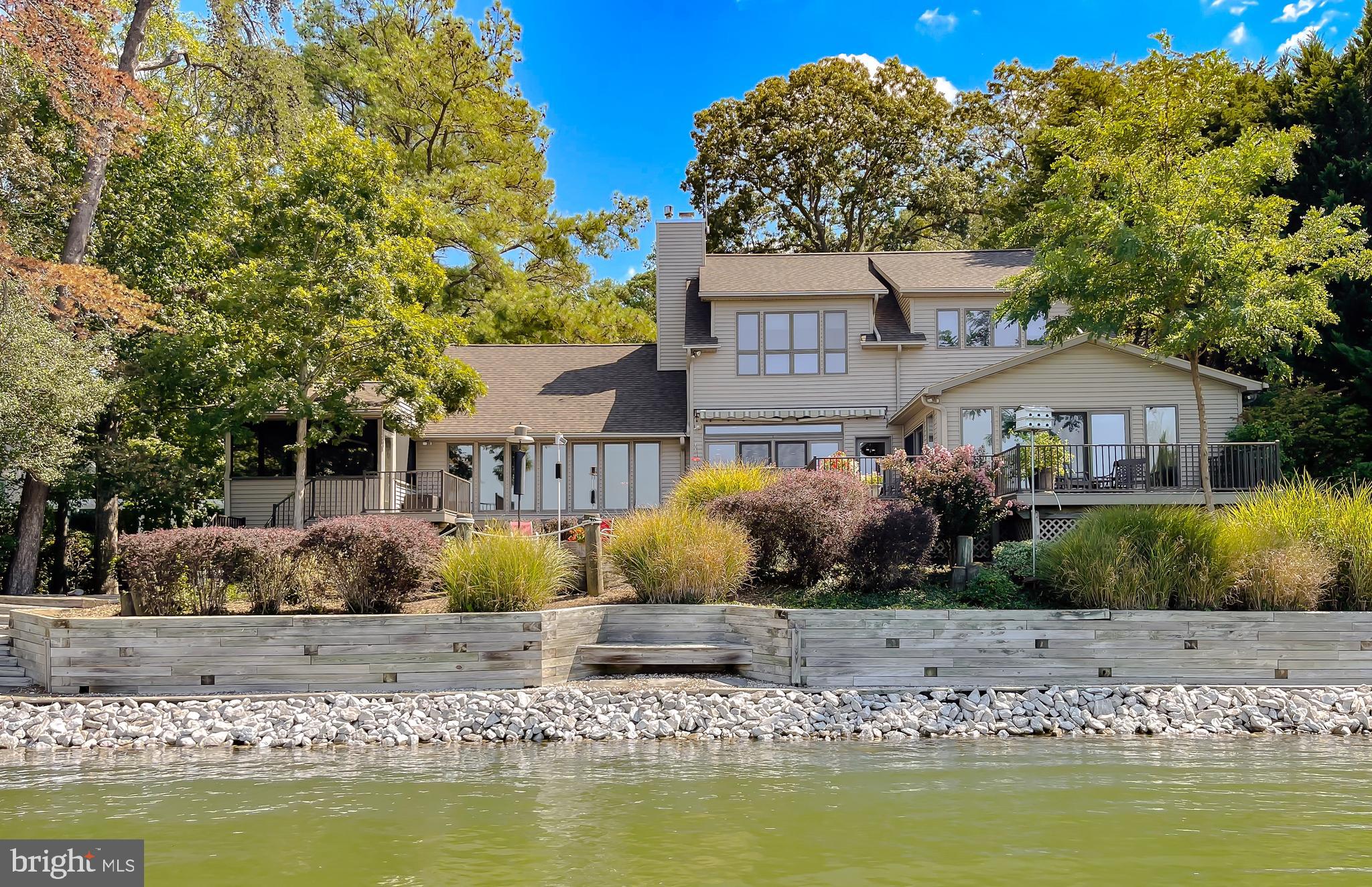 DRUM POINT - Residential