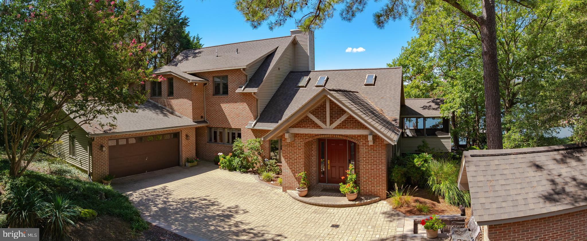 369 DEER DRIVE