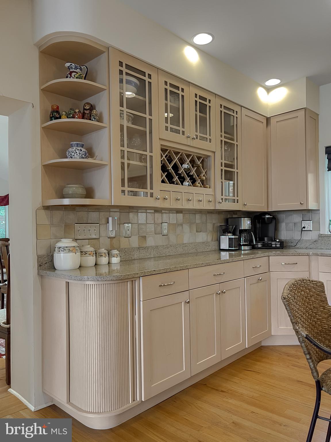 DRUM POINT - Residential