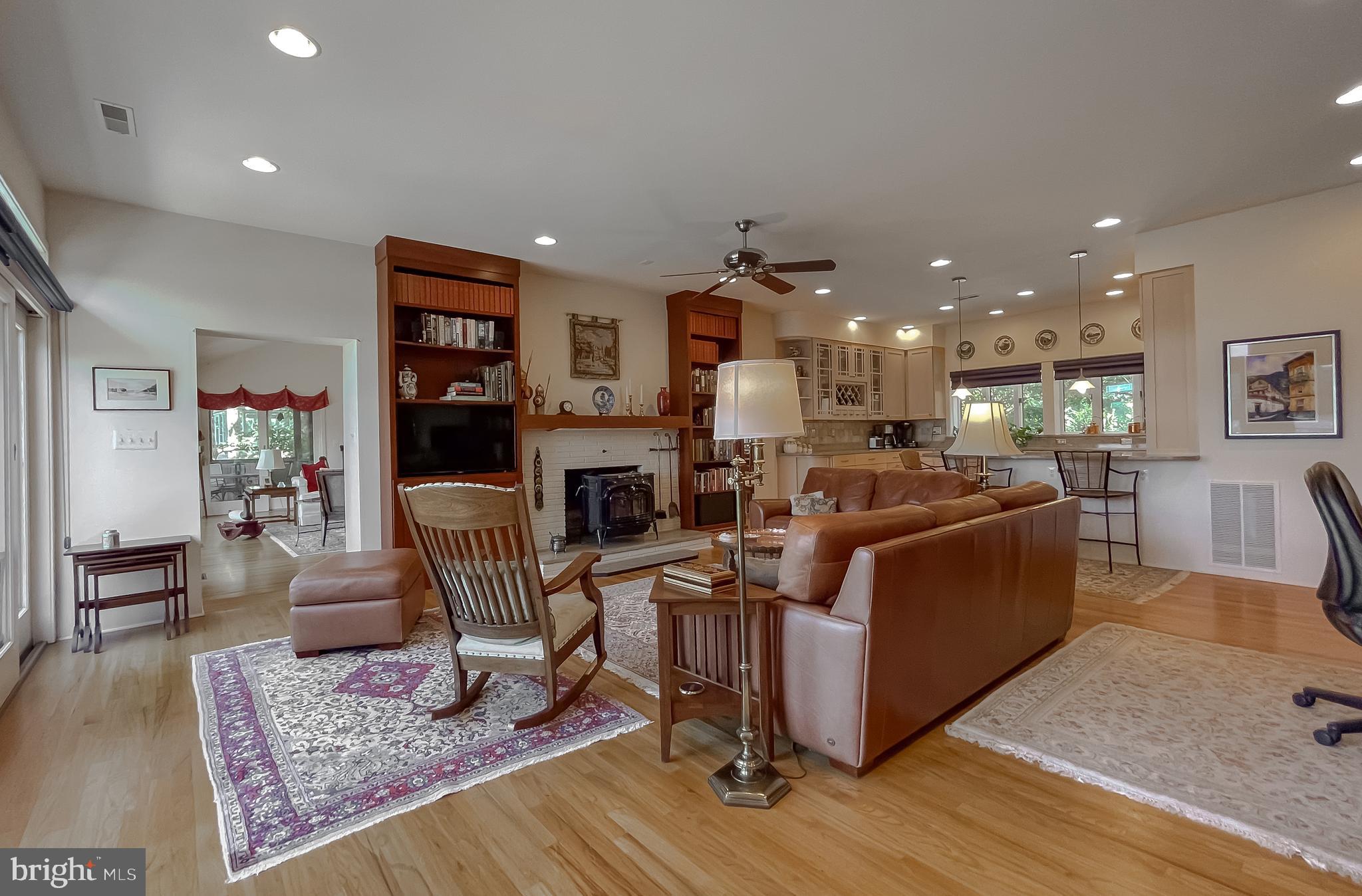 DRUM POINT - Residential