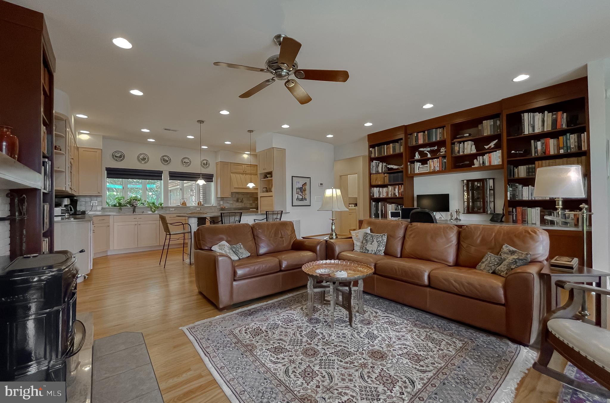 DRUM POINT - Residential