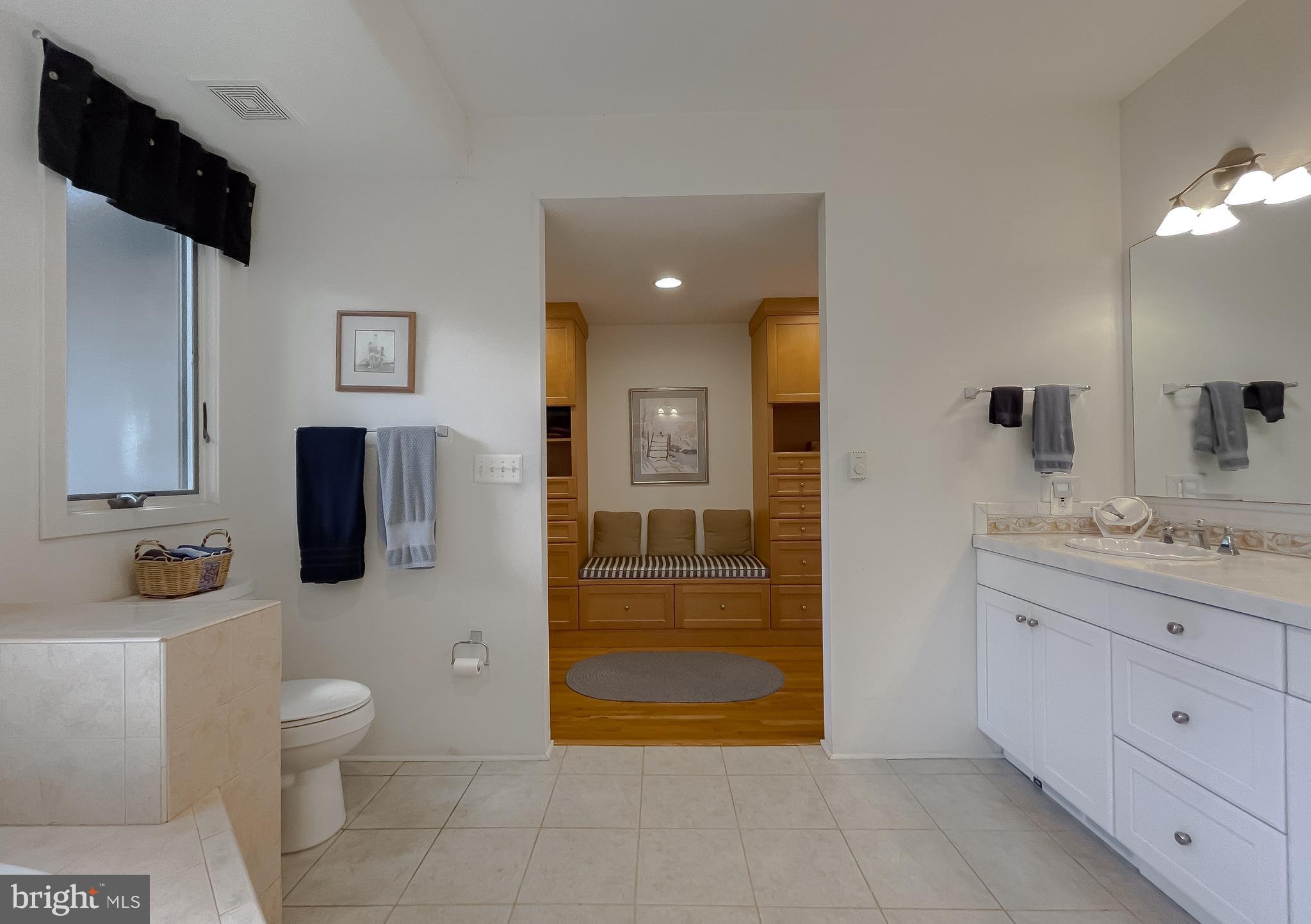 DRUM POINT - Residential