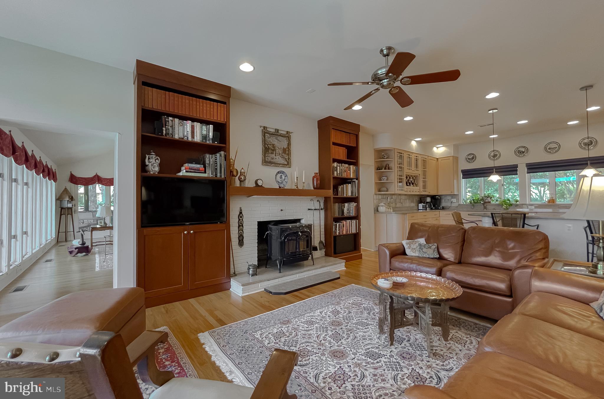 DRUM POINT - Residential