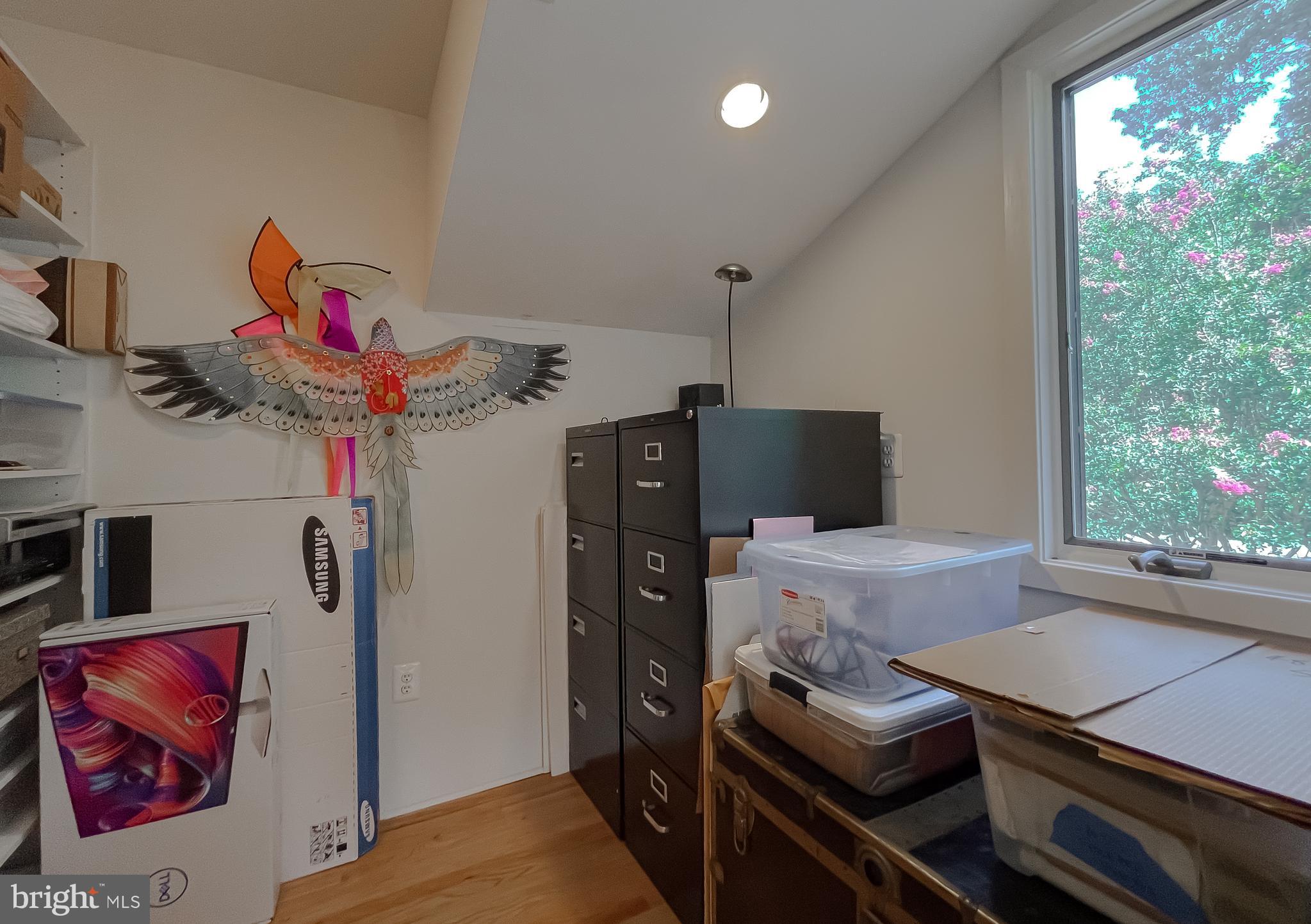 DRUM POINT - Residential